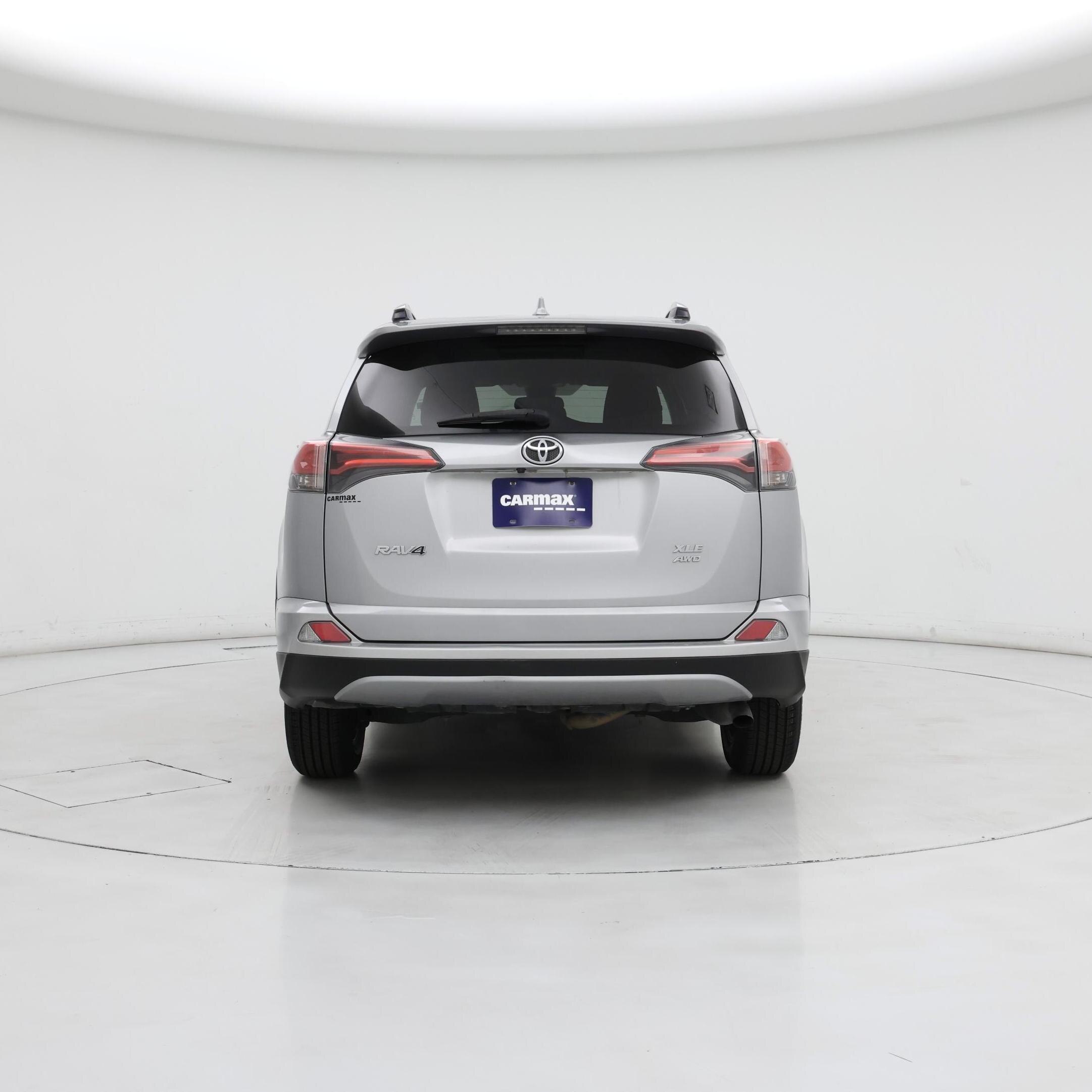 Thumbnail: 2017 Toyota RAV4 - 6