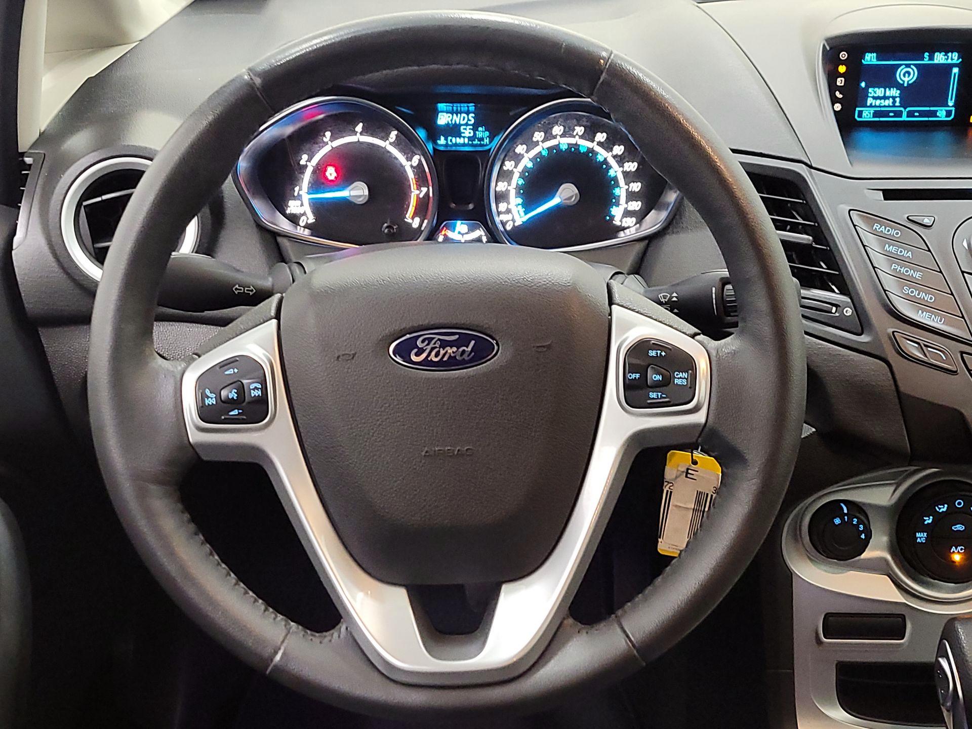 Thumbnail: 2014 Ford Fiesta - 10