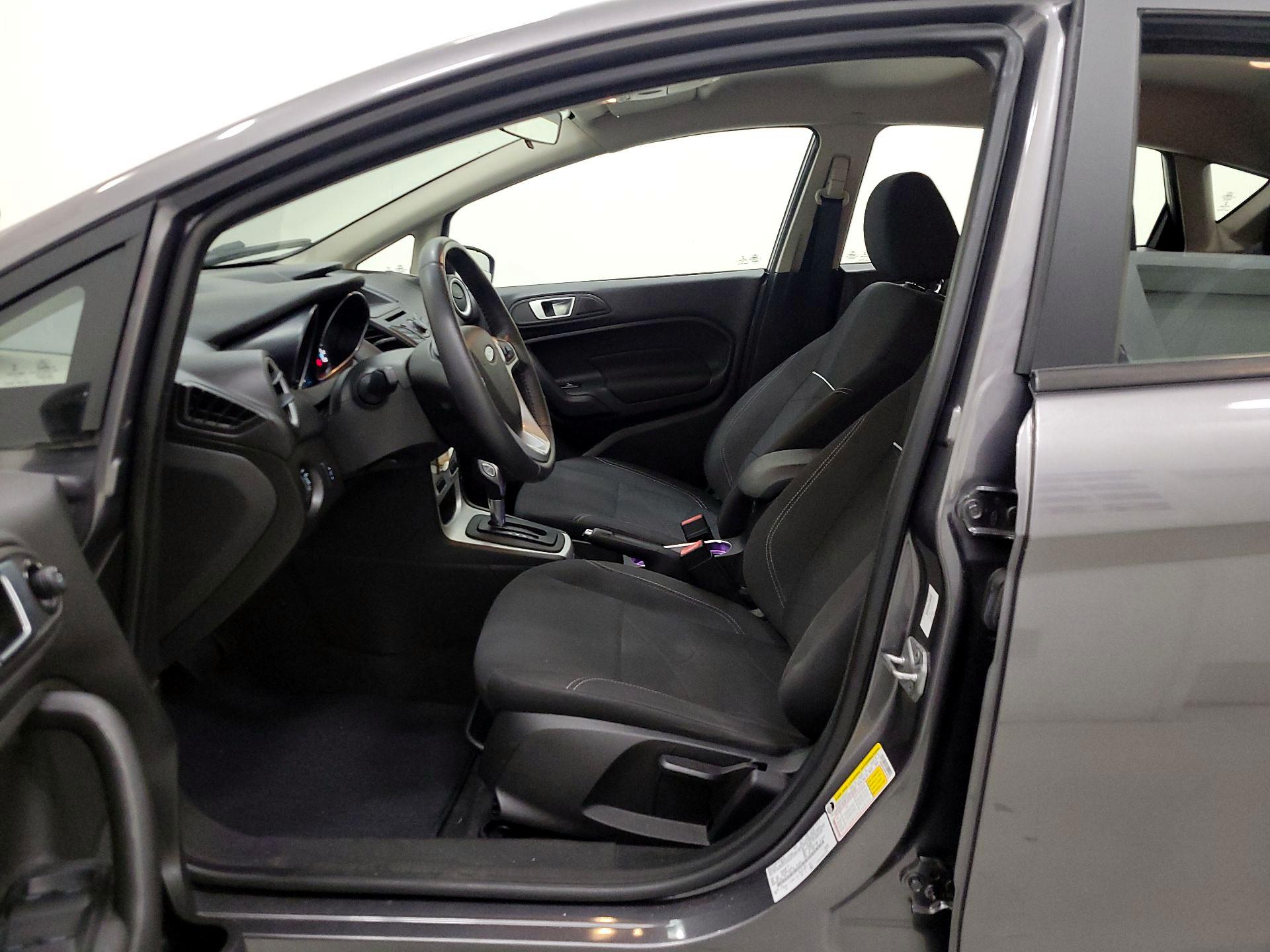 Thumbnail: 2014 Ford Fiesta - 11