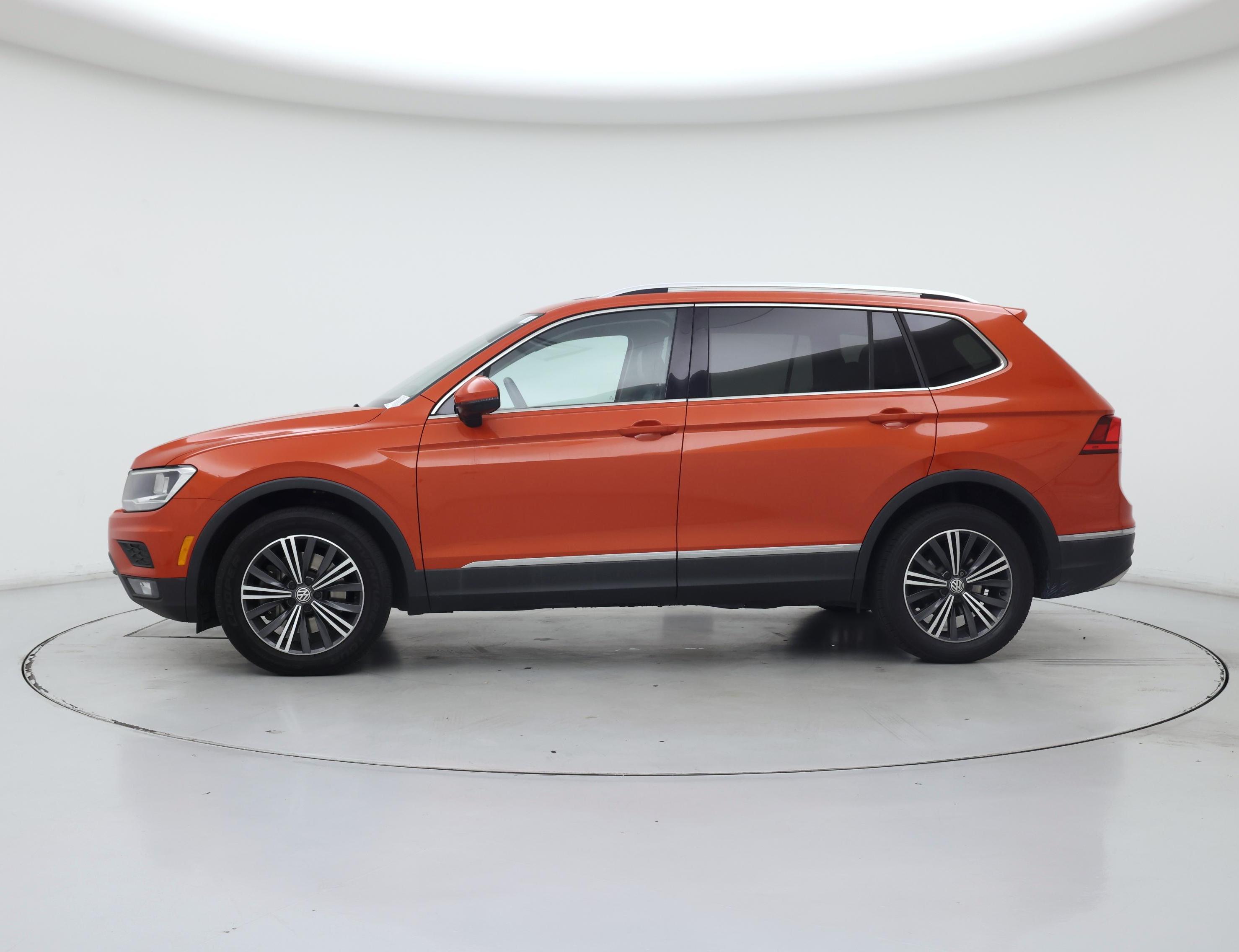 Thumbnail: 2018 Volkswagen Tiguan - 3