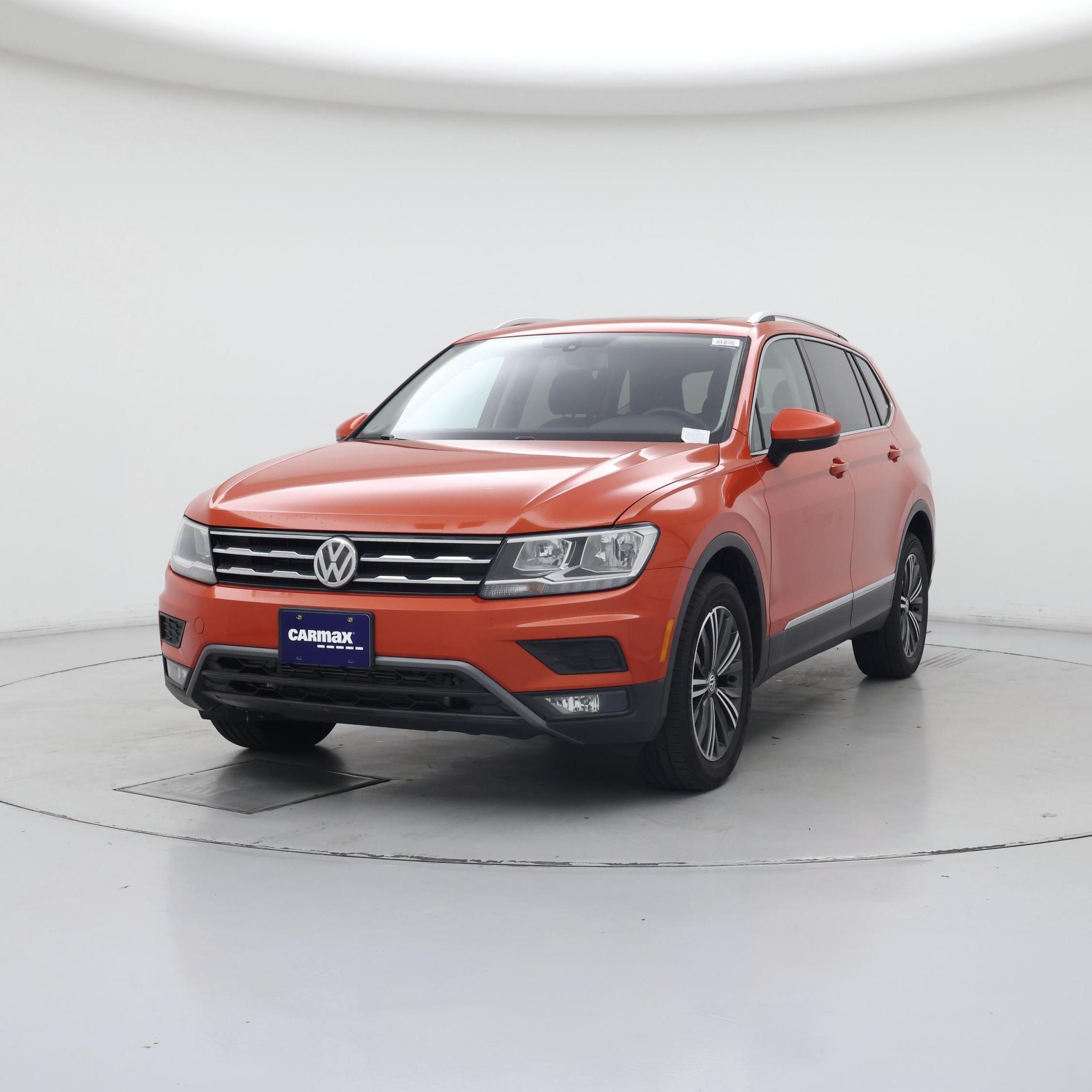 Thumbnail: 2018 Volkswagen Tiguan - 4