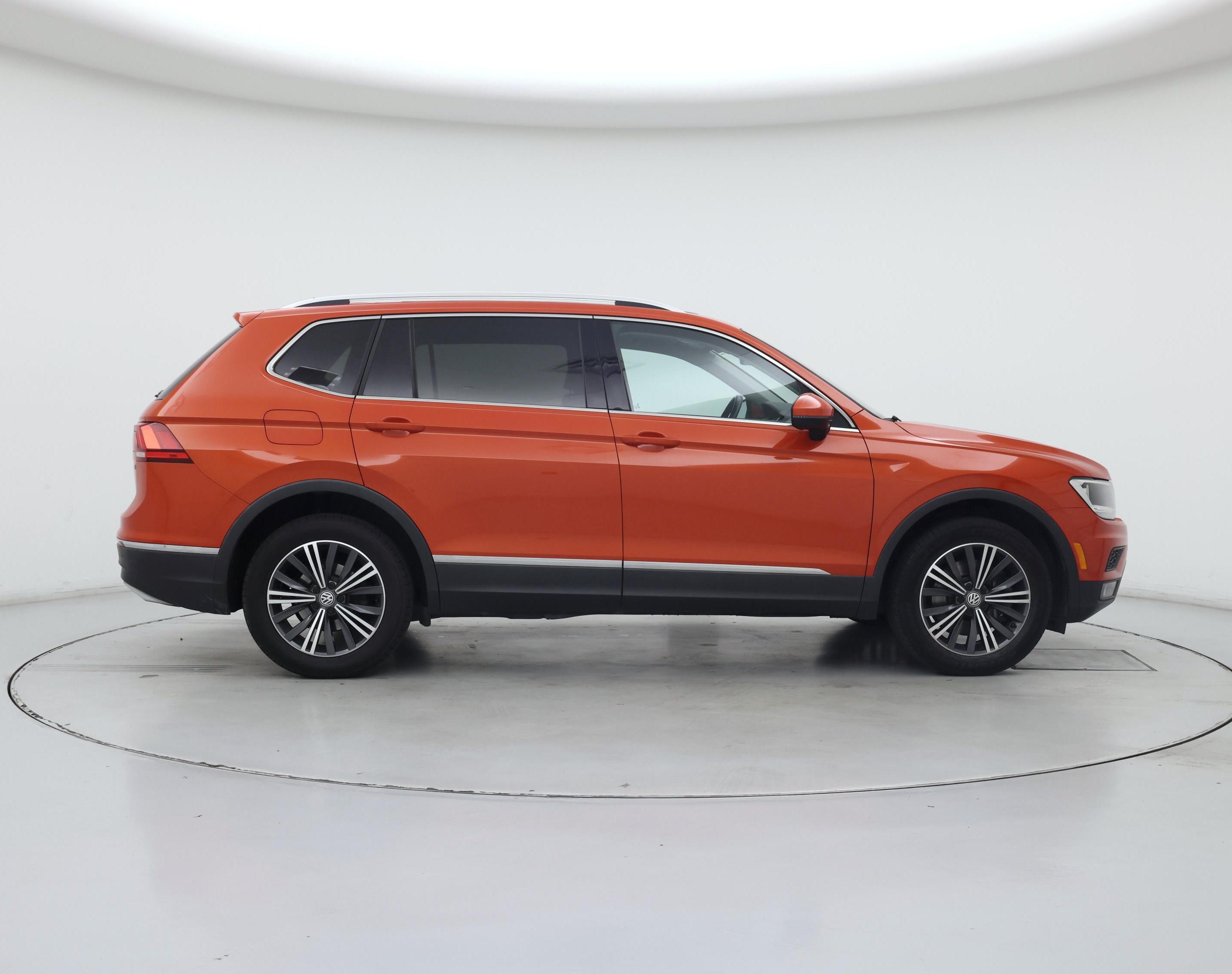 Thumbnail: 2018 Volkswagen Tiguan - 7