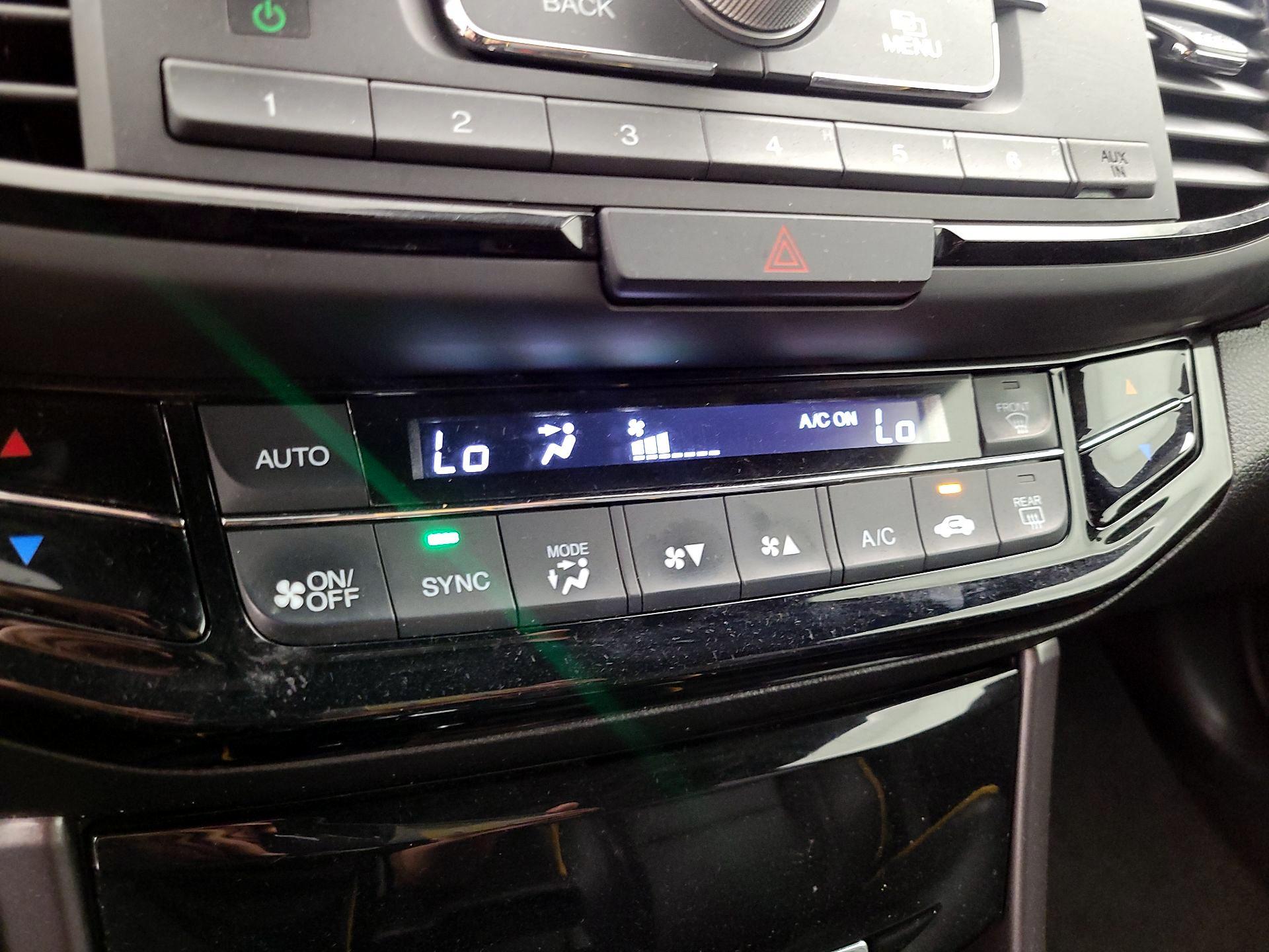 Thumbnail: 2016 Honda Accord - 16