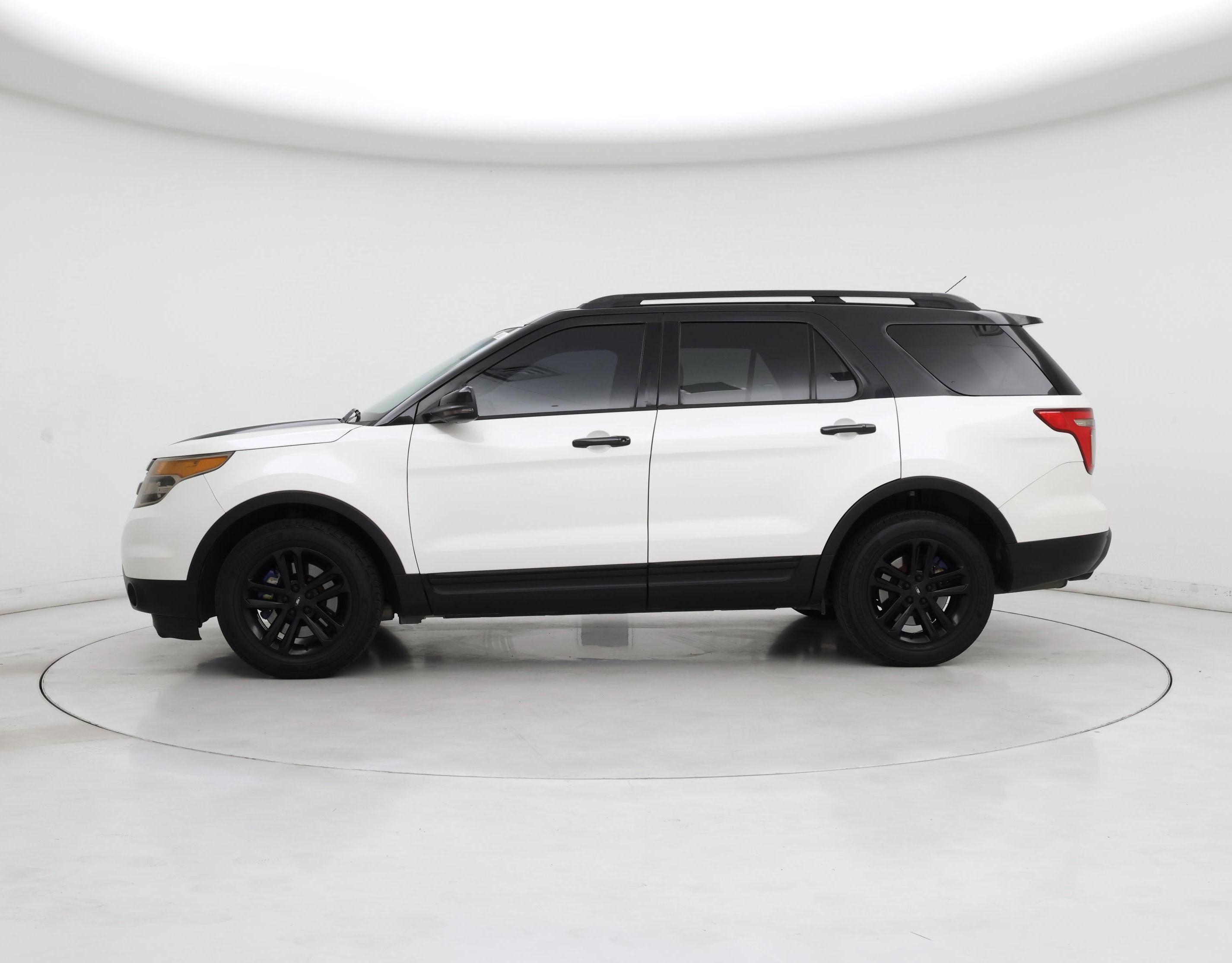 Thumbnail: 2014 Ford Explorer - 3
