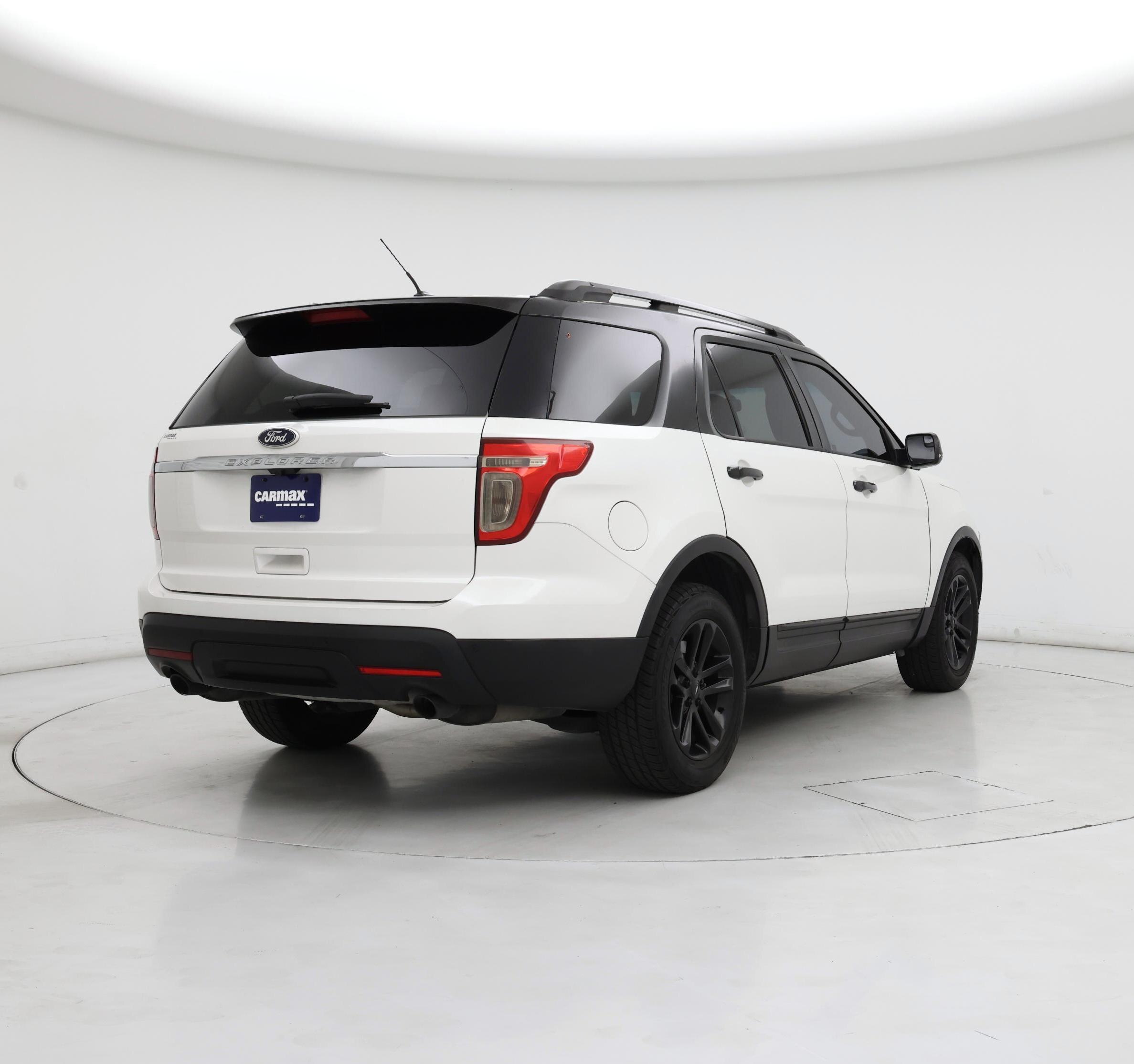 Thumbnail: 2014 Ford Explorer - 8