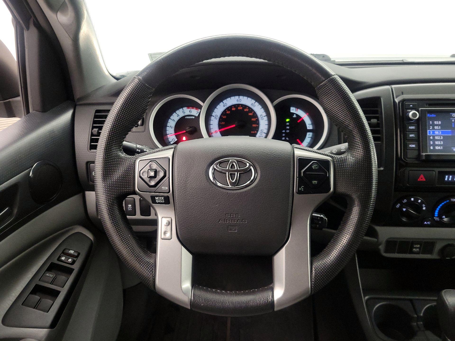 Thumbnail: 2014 Toyota Tacoma - 10