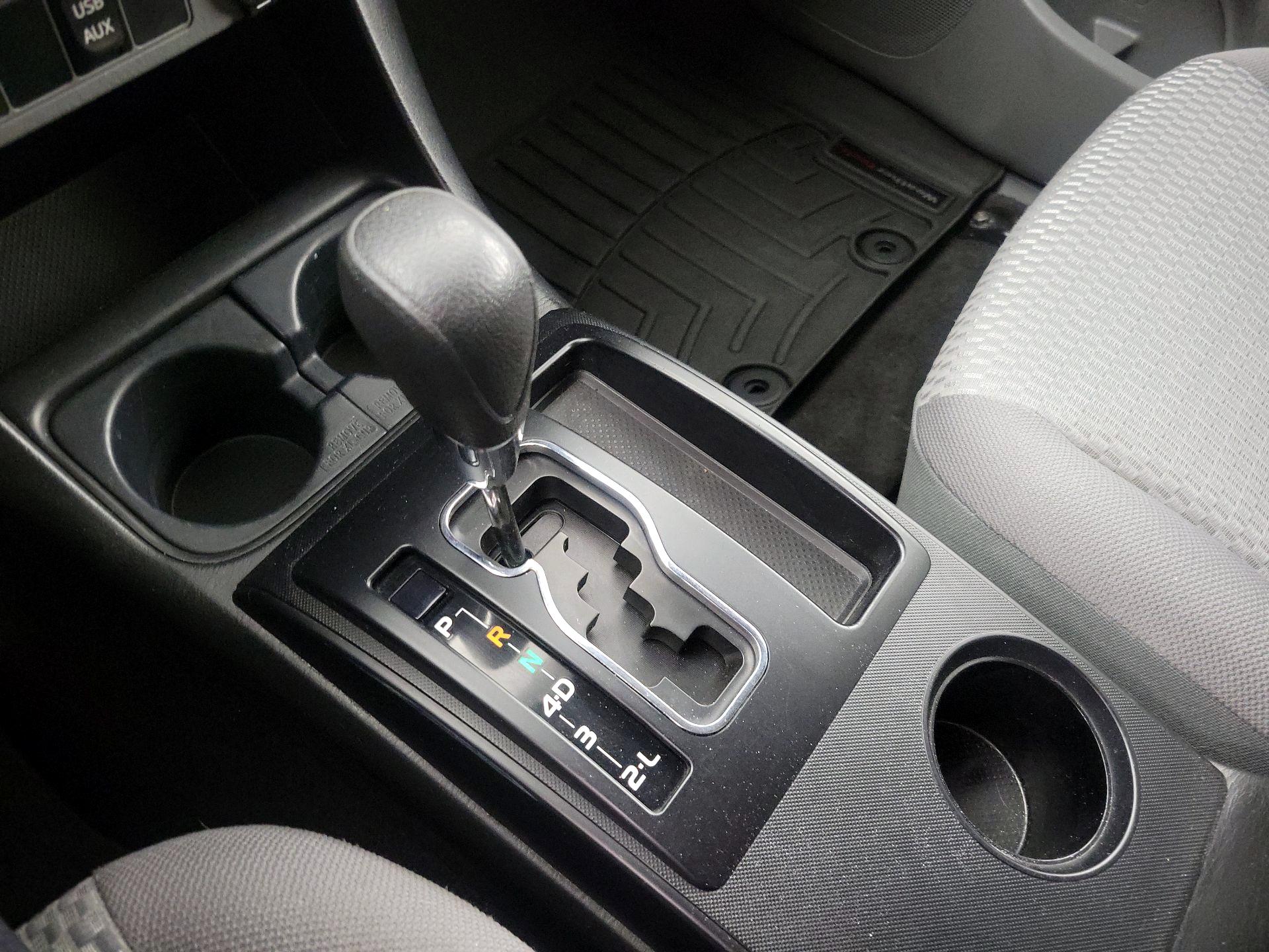 Thumbnail: 2014 Toyota Tacoma - 16