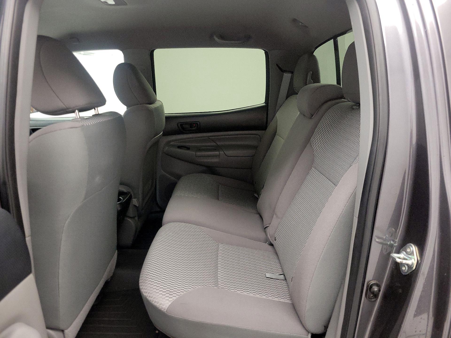 Thumbnail: 2014 Toyota Tacoma - 18