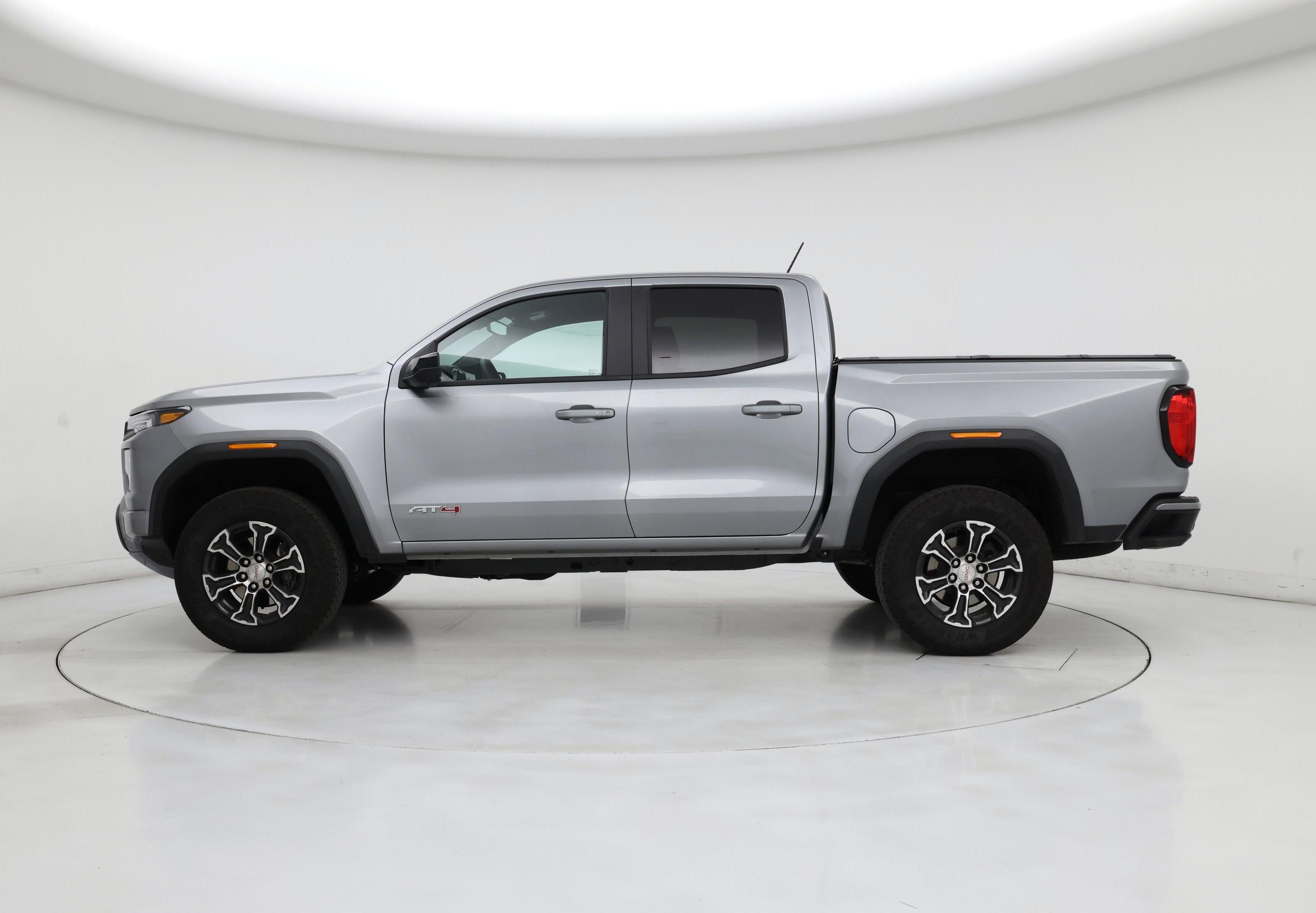 Thumbnail: 2024 GMC Canyon - 3
