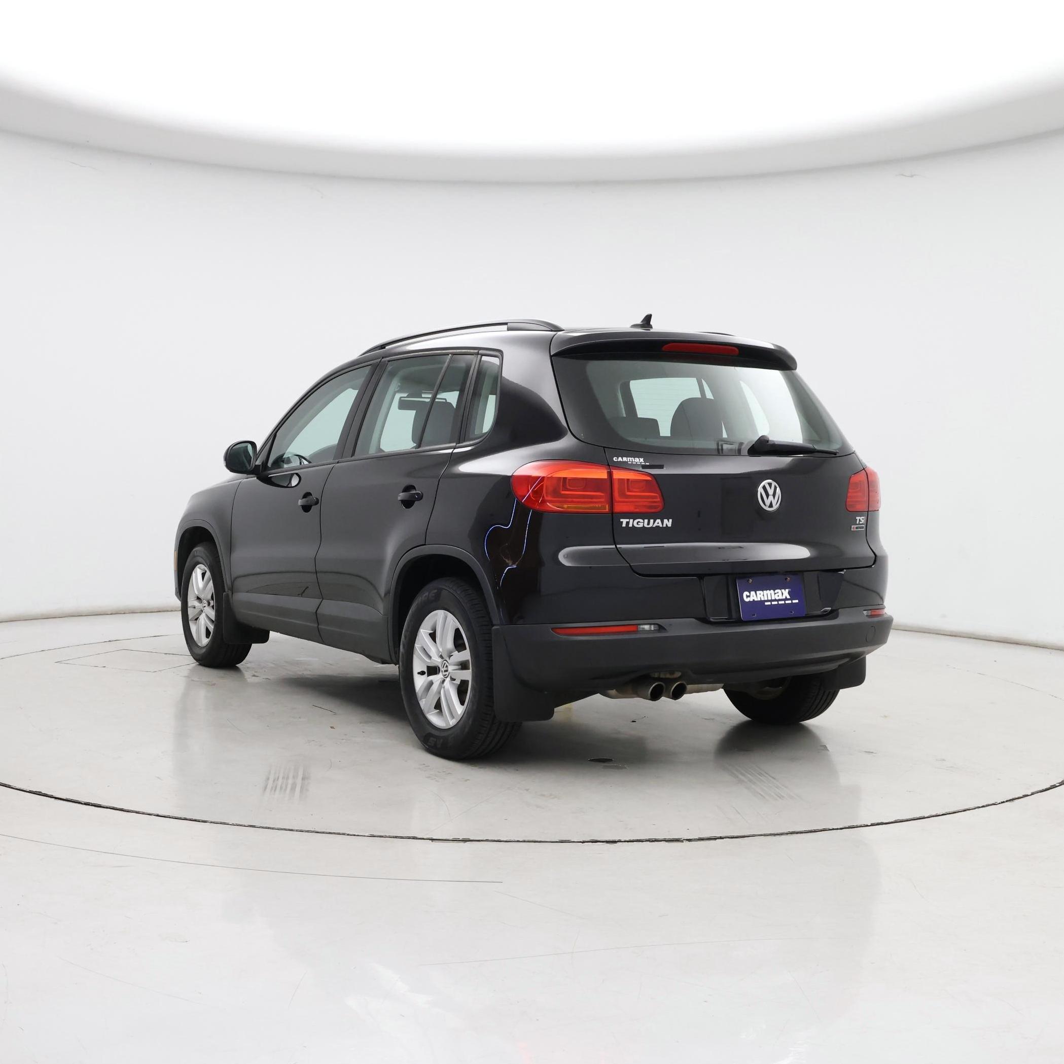 Thumbnail: 2017 Volkswagen Tiguan - 2