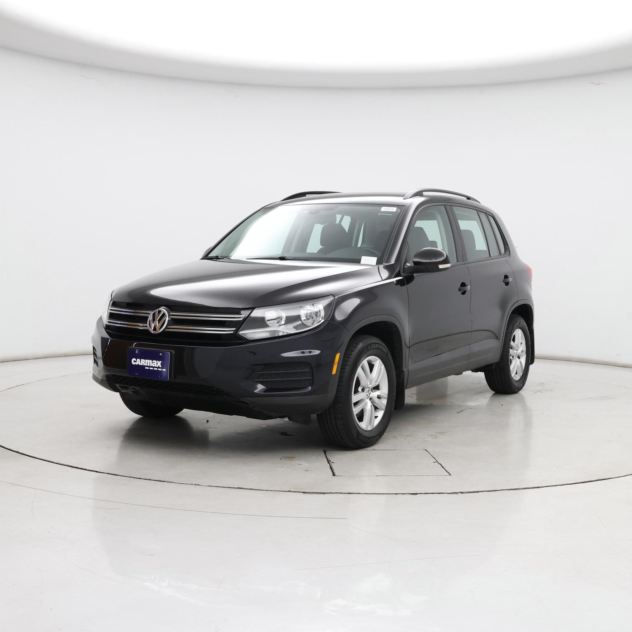 Thumbnail: 2017 Volkswagen Tiguan - 4