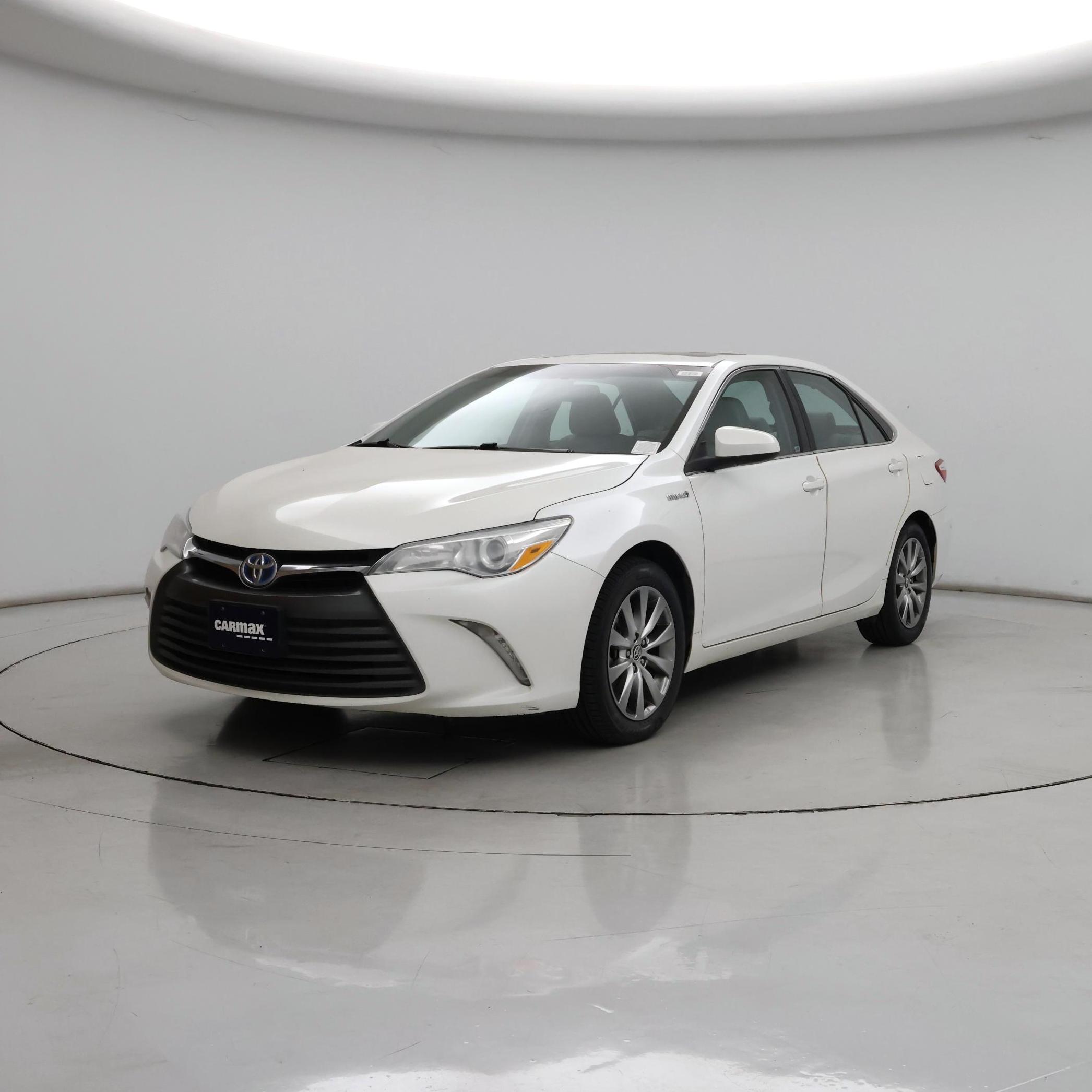 Thumbnail: 2016 Toyota Camry - 4