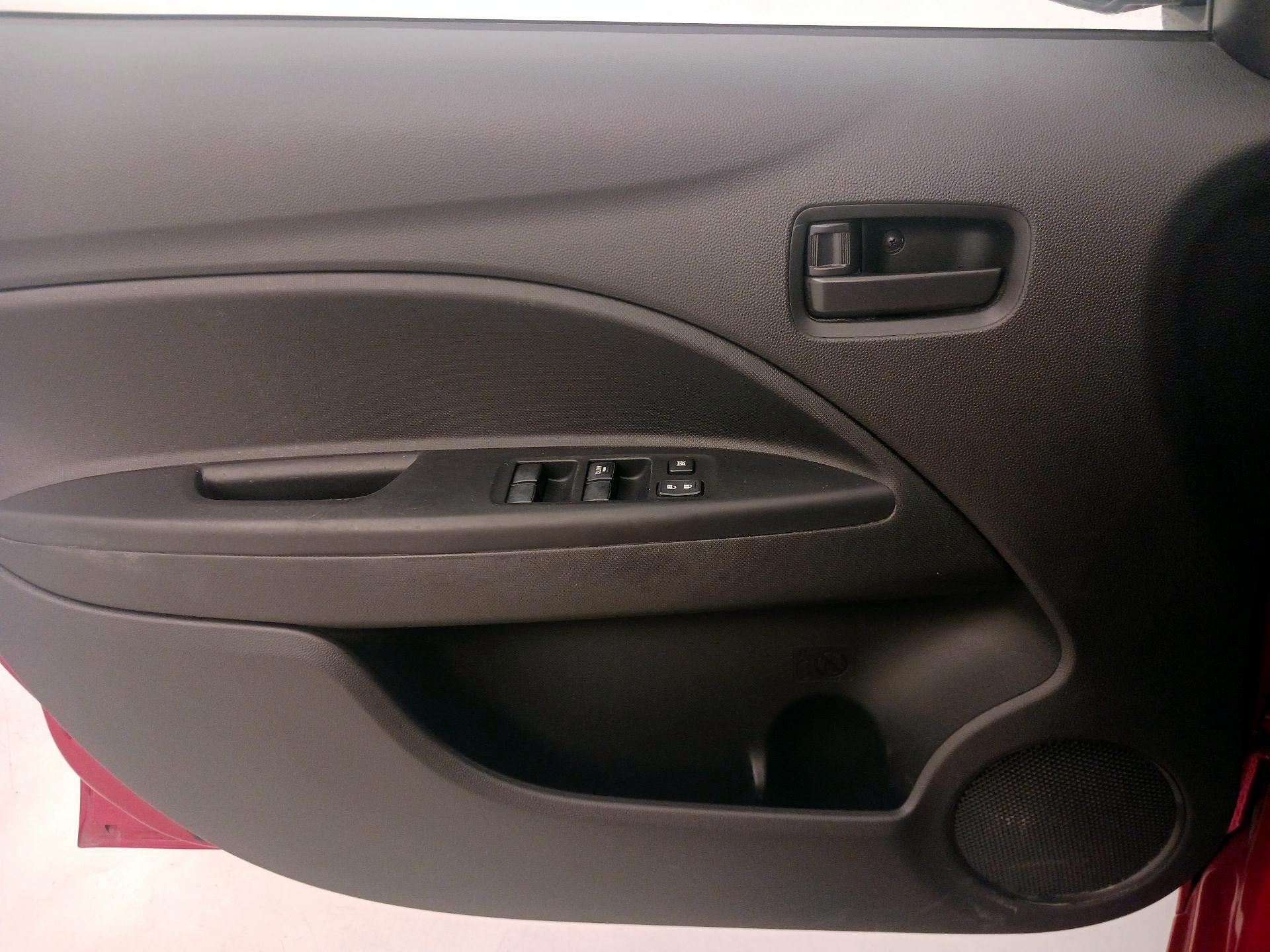 Thumbnail: 2017 Mitsubishi Mirage G4 - 12