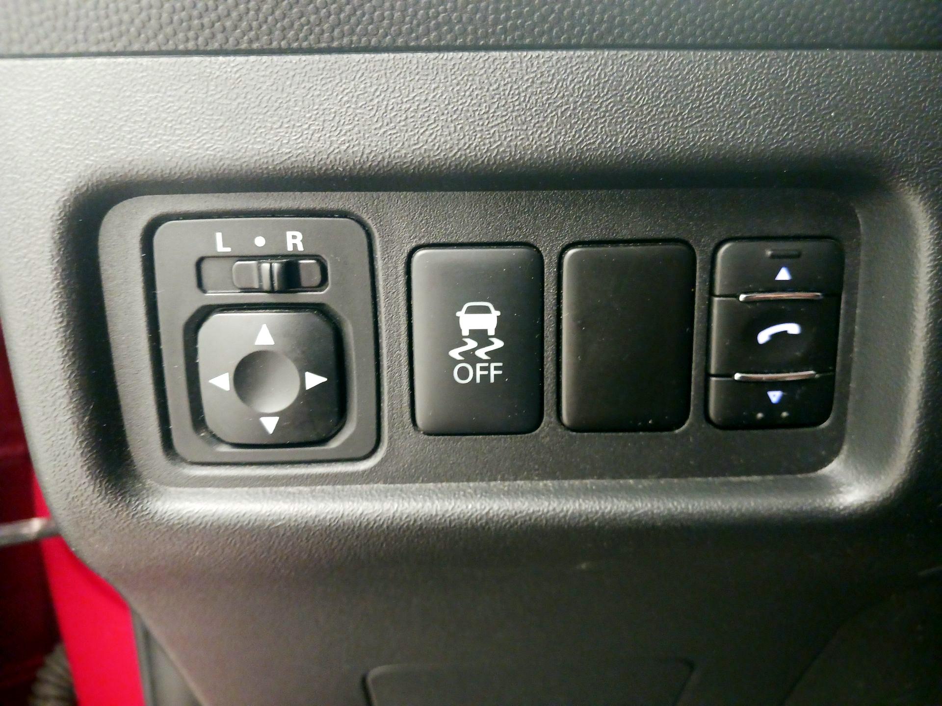 Thumbnail: 2017 Mitsubishi Mirage G4 - 13