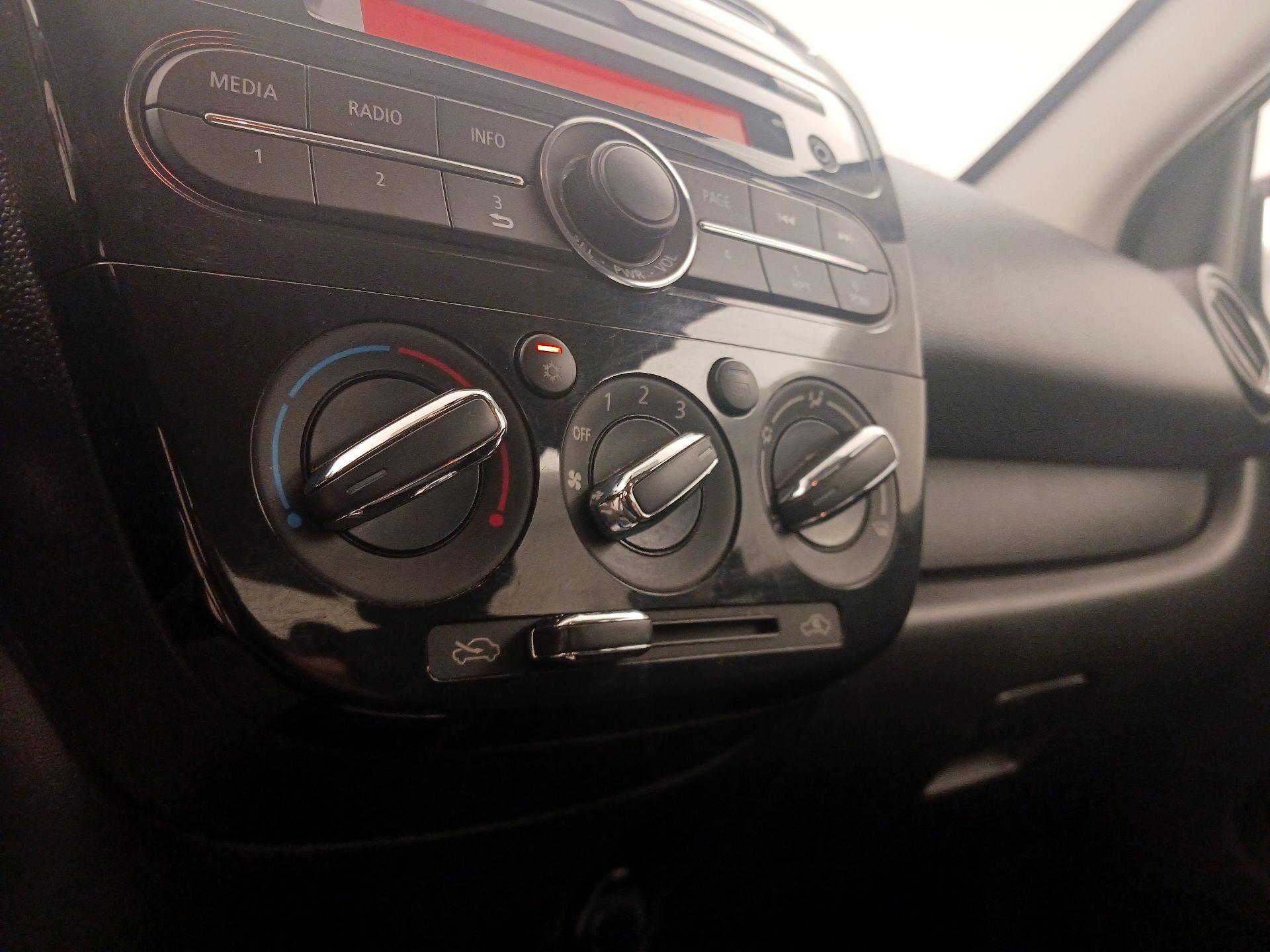 Thumbnail: 2017 Mitsubishi Mirage G4 - 15