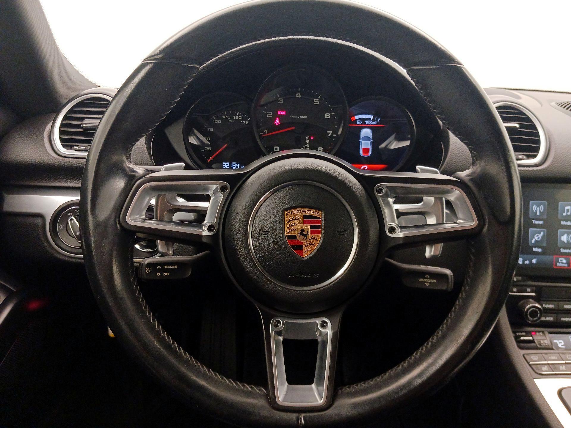 Thumbnail: 2017 Porsche 718 Cayman - 10