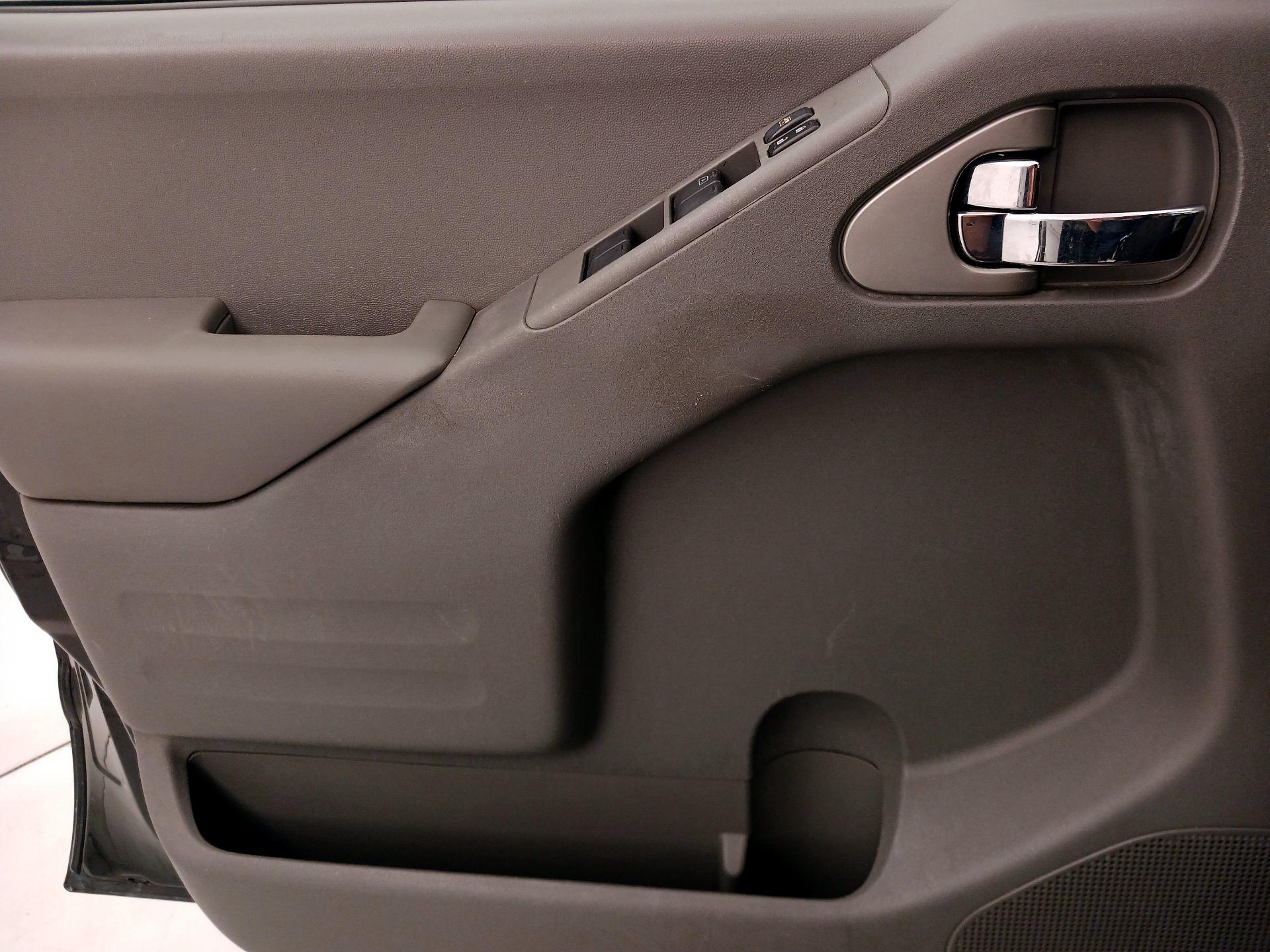 Thumbnail: 2016 Nissan Frontier - 12