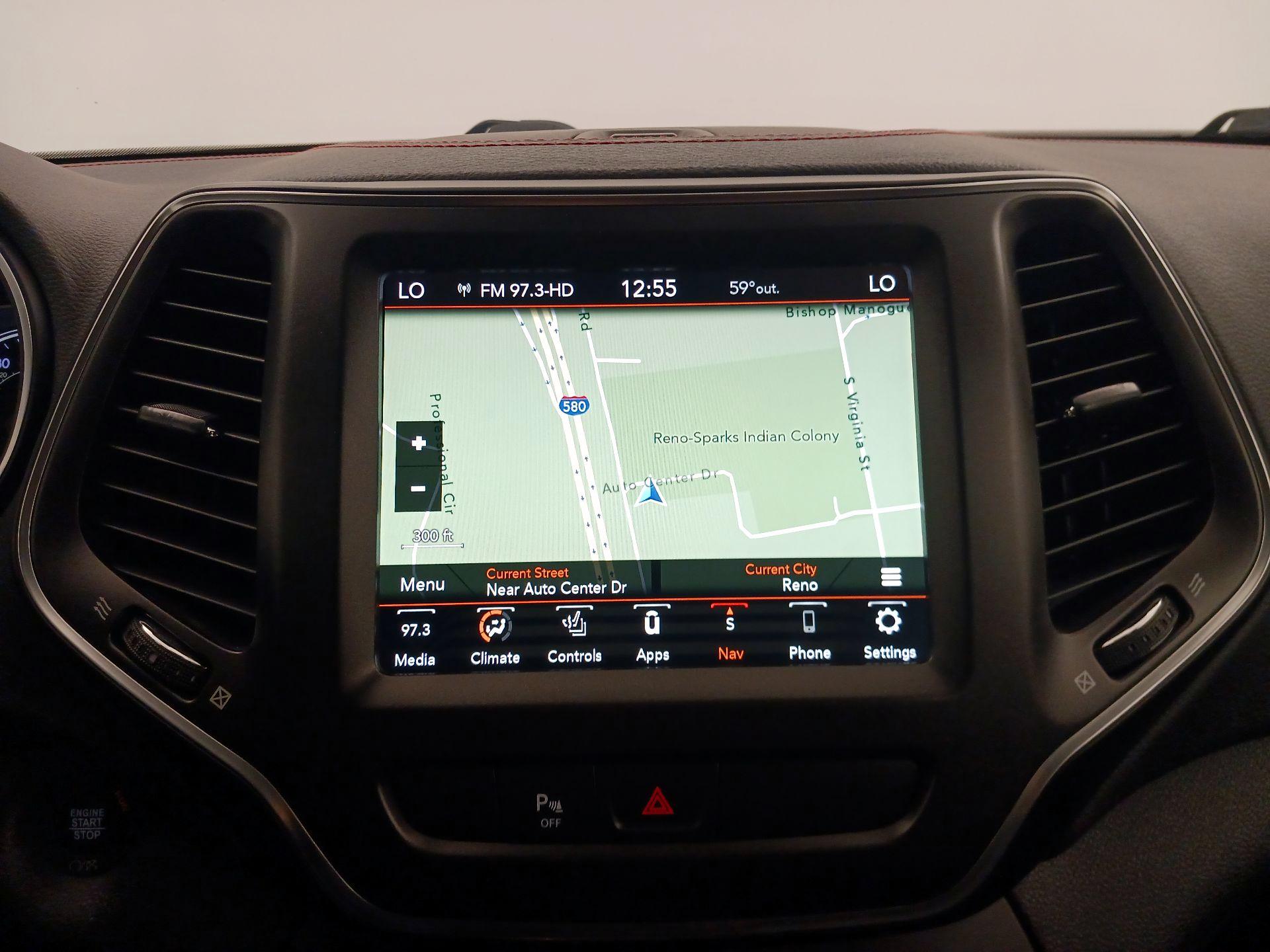 Thumbnail: 2019 Jeep Cherokee - 14