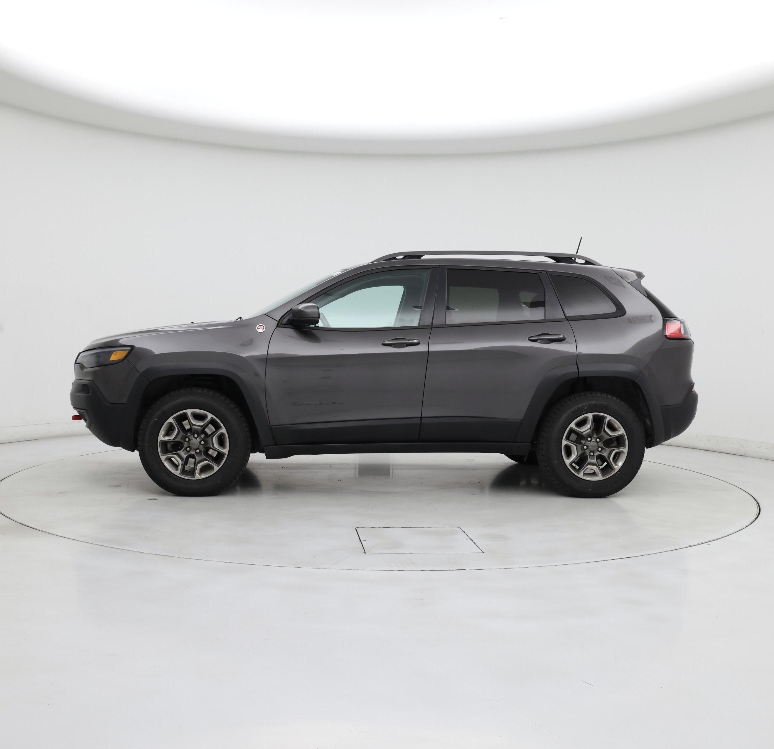 Thumbnail: 2019 Jeep Cherokee - 3