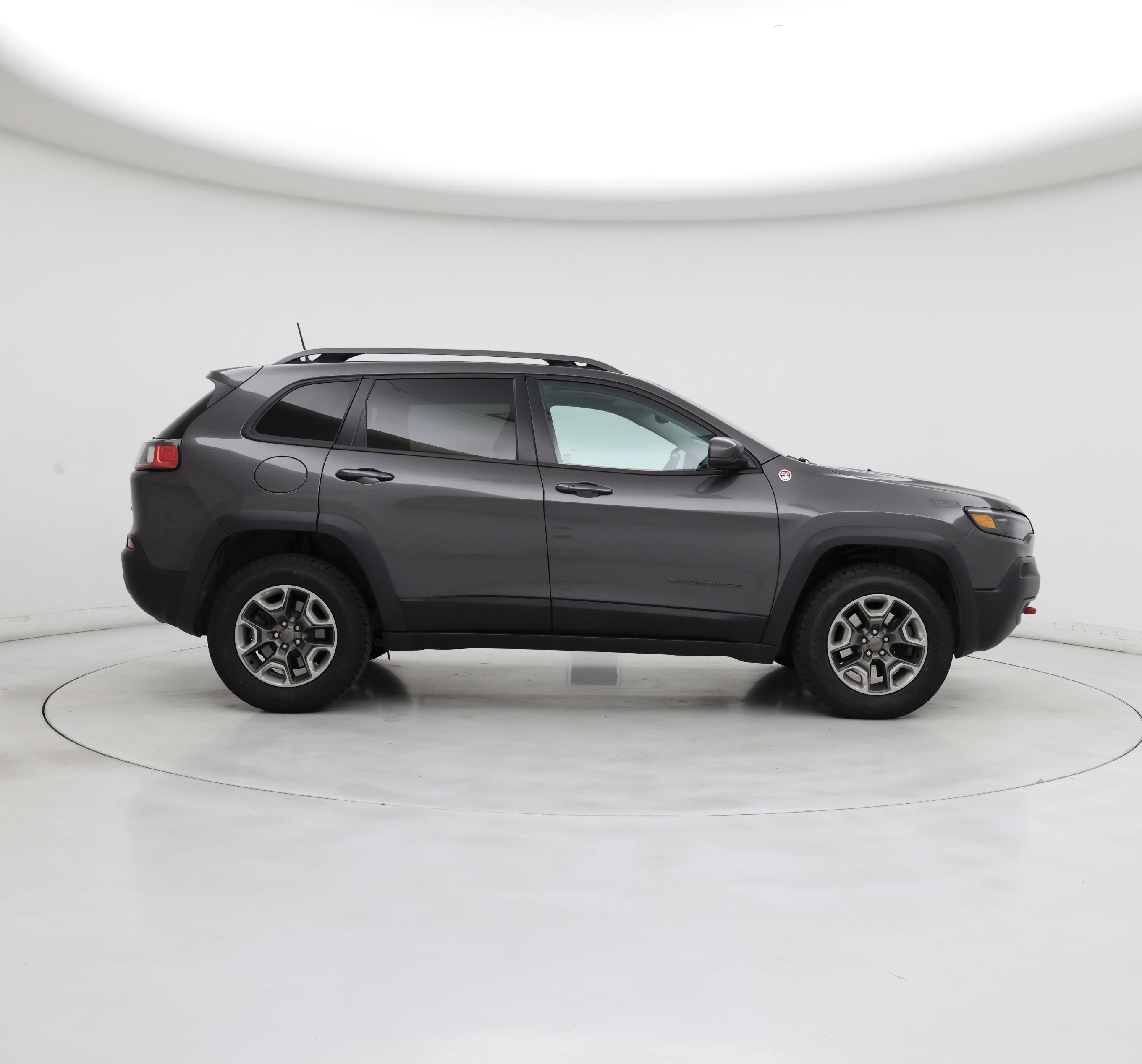 Thumbnail: 2019 Jeep Cherokee - 7