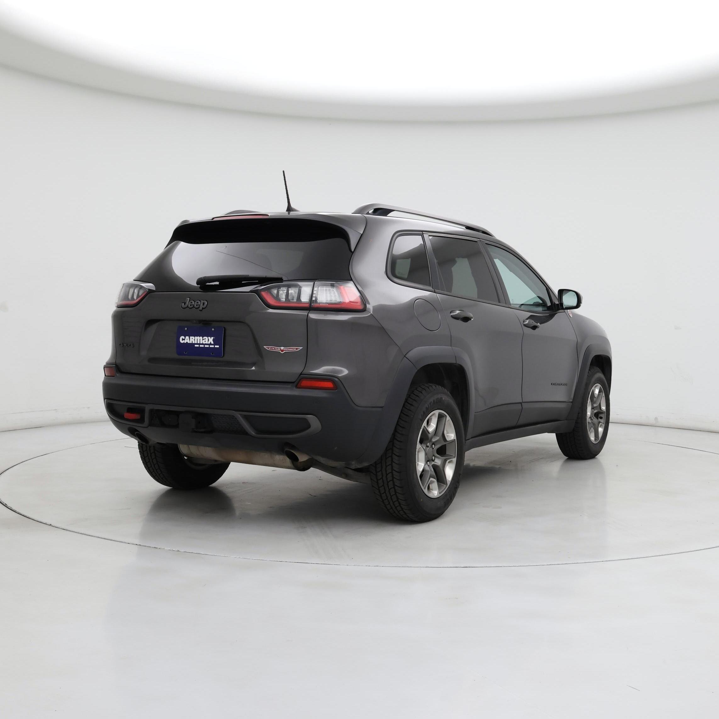 Thumbnail: 2019 Jeep Cherokee - 8