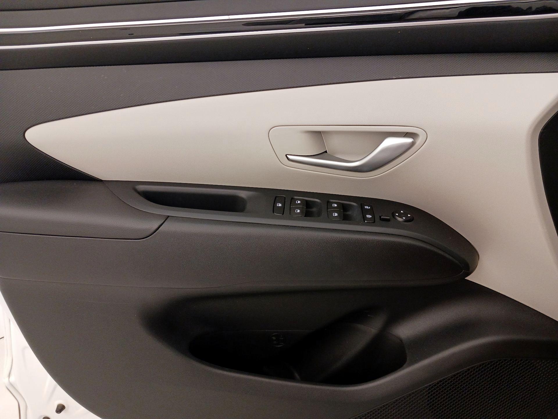 Thumbnail: 2023 Hyundai Tucson - 12