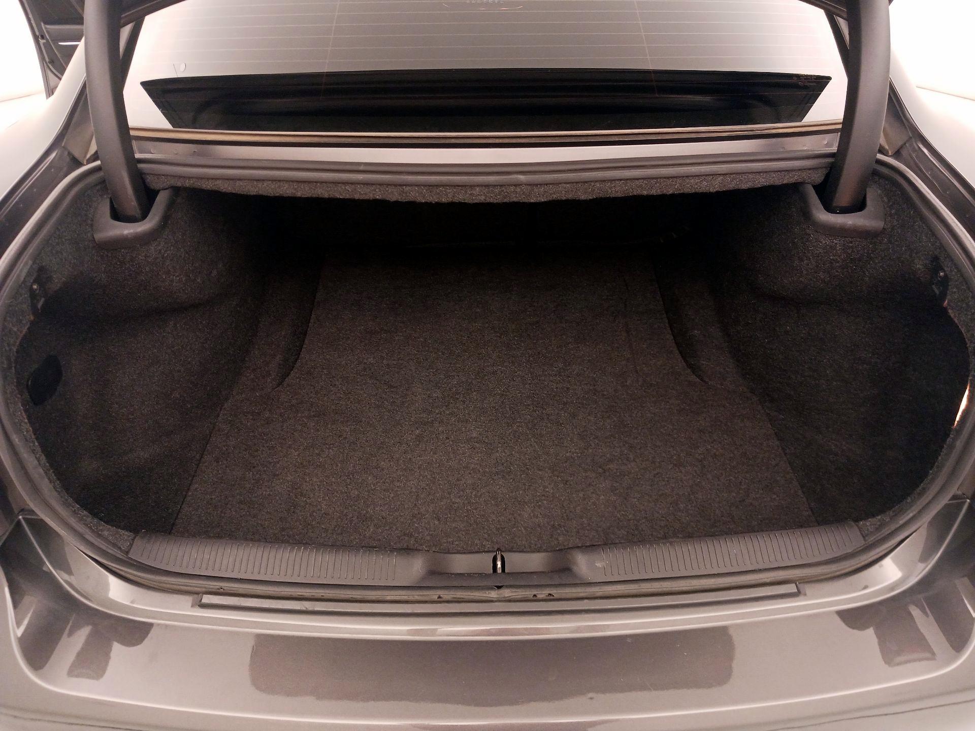 Thumbnail: 2016 Dodge Charger - 19