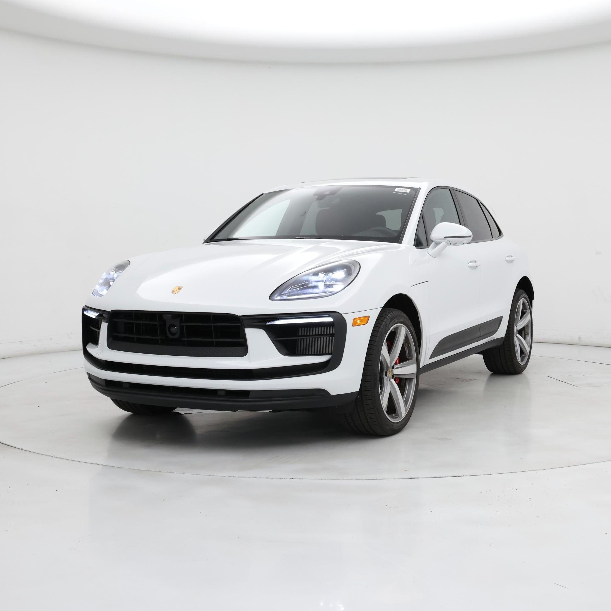 Thumbnail: 2023 Porsche Macan - 4