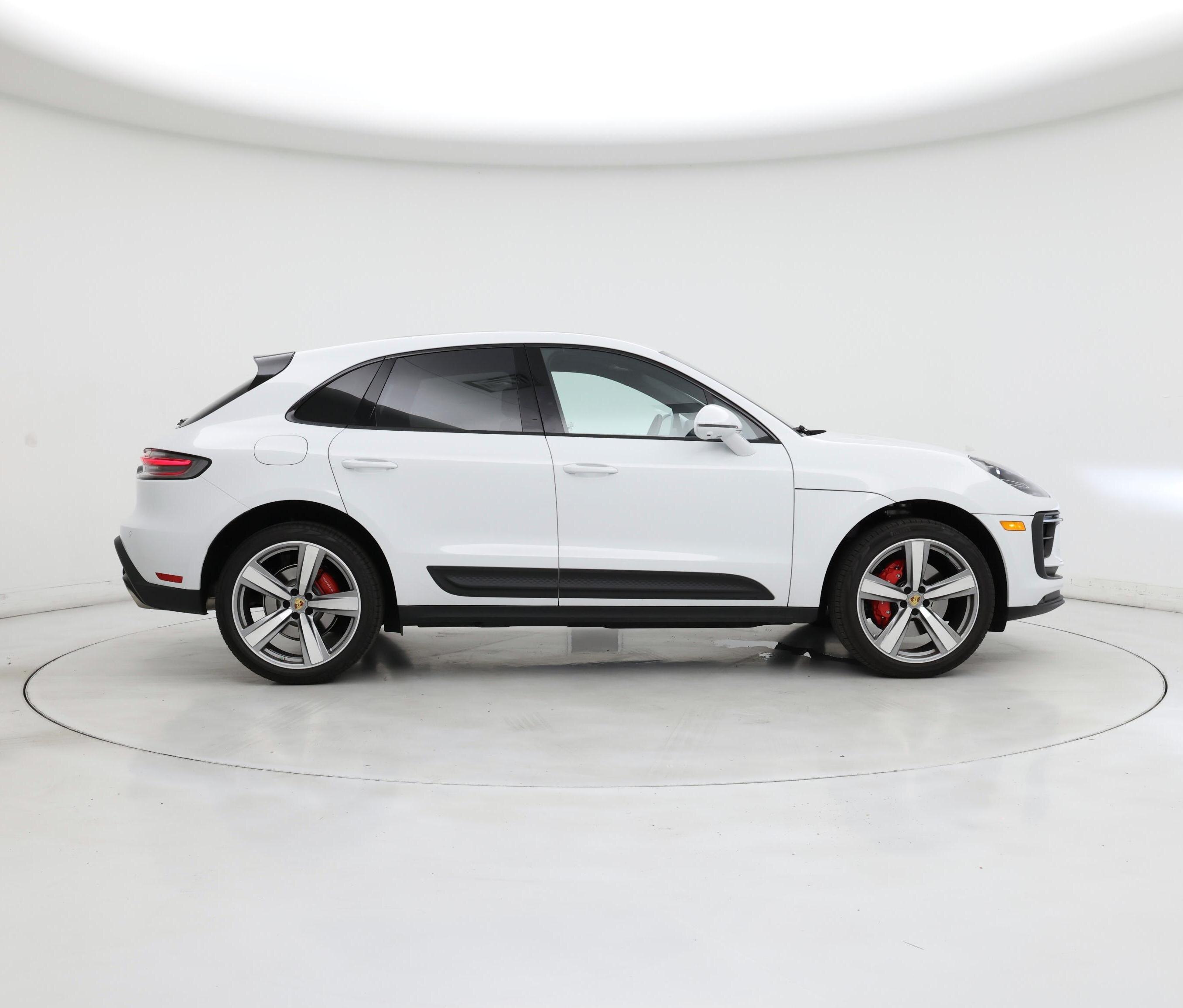 Thumbnail: 2023 Porsche Macan - 7