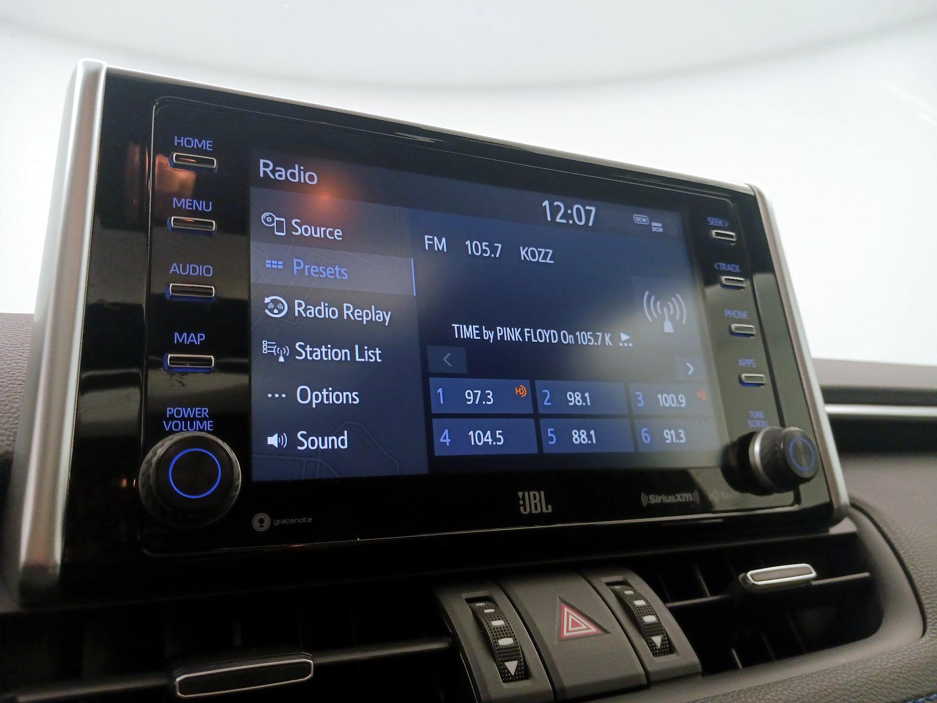 Thumbnail: 2021 Toyota RAV4 - 16