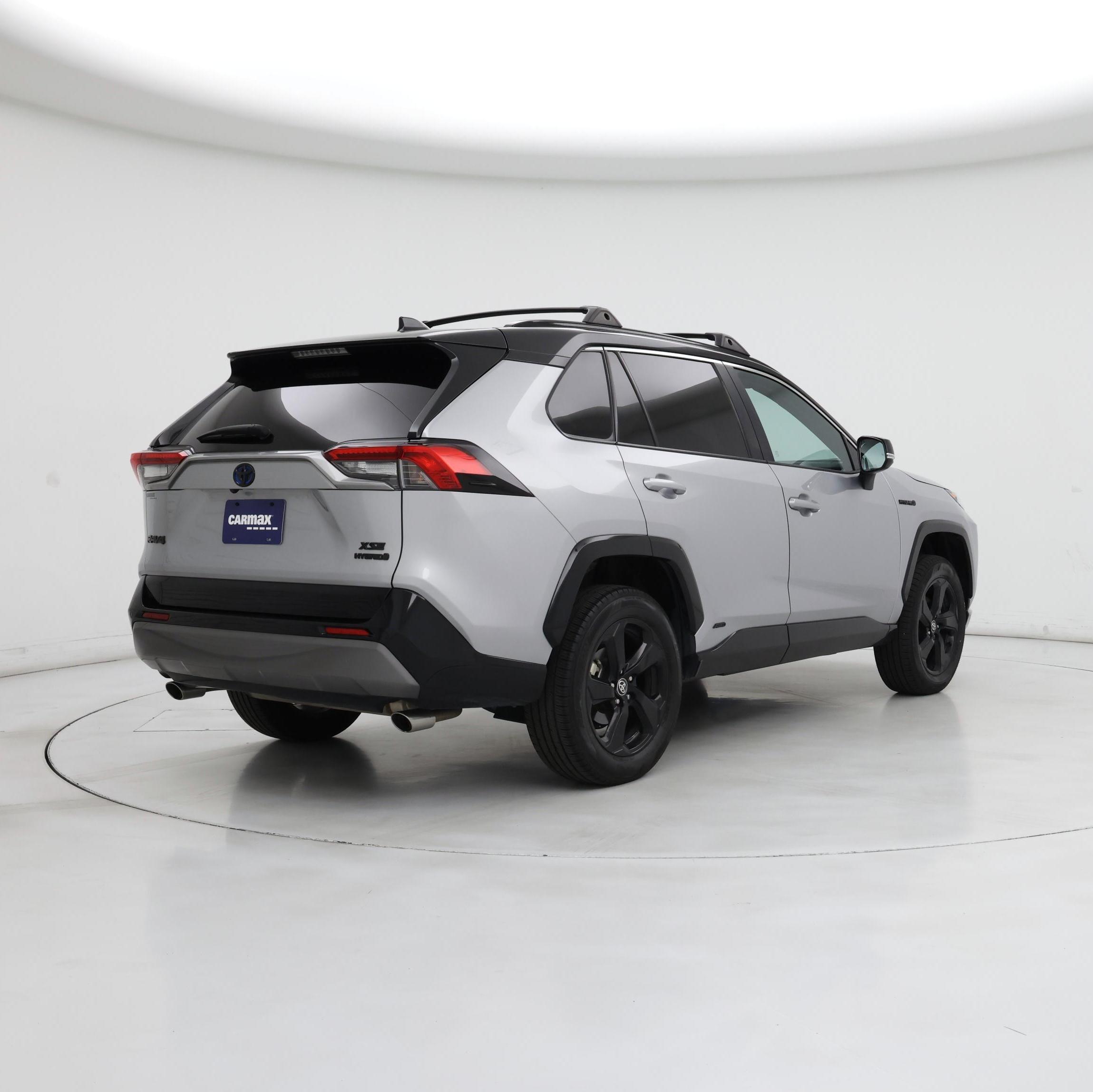 Thumbnail: 2021 Toyota RAV4 - 8