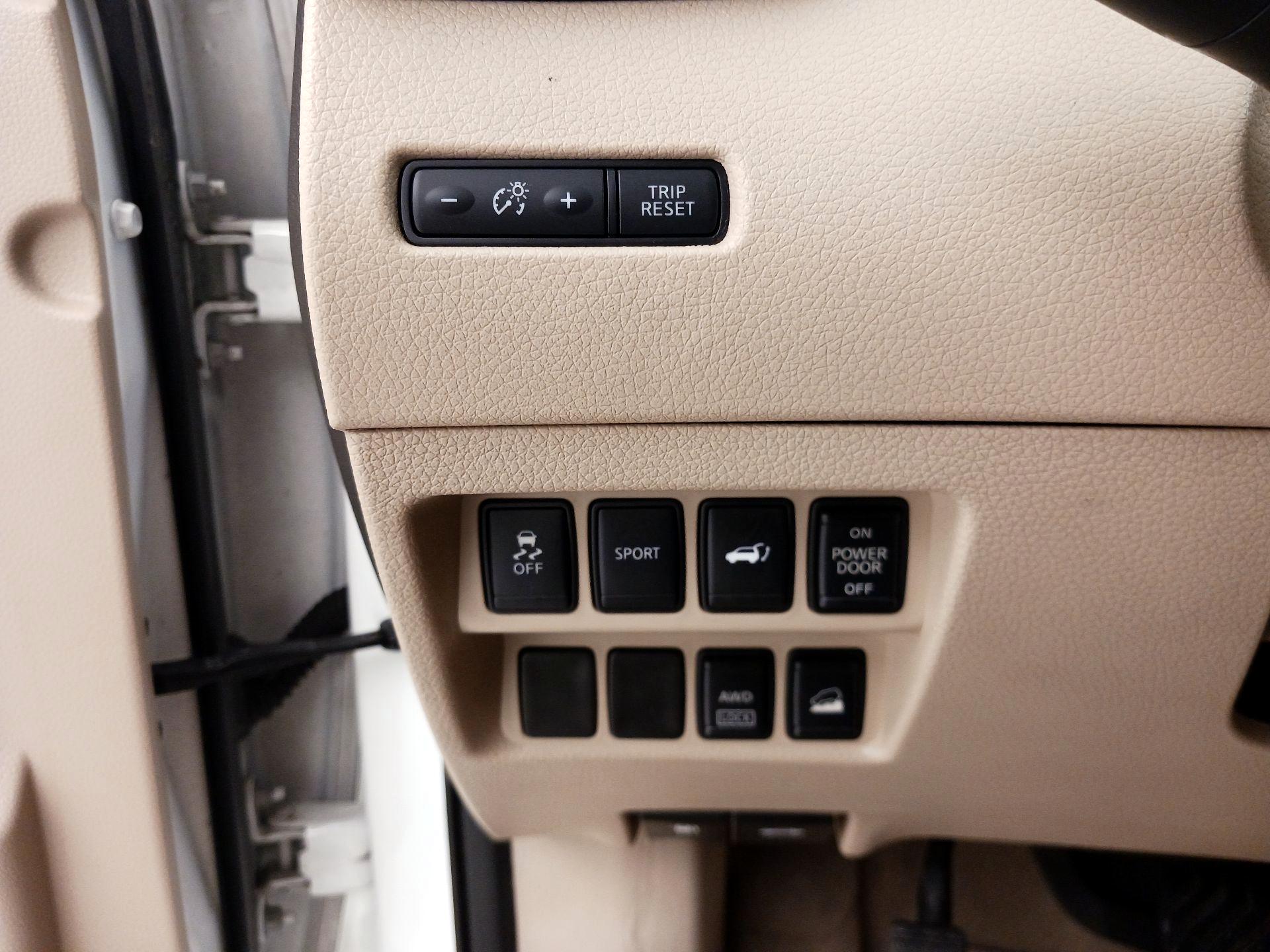 Thumbnail: 2014 Nissan Rogue - 13