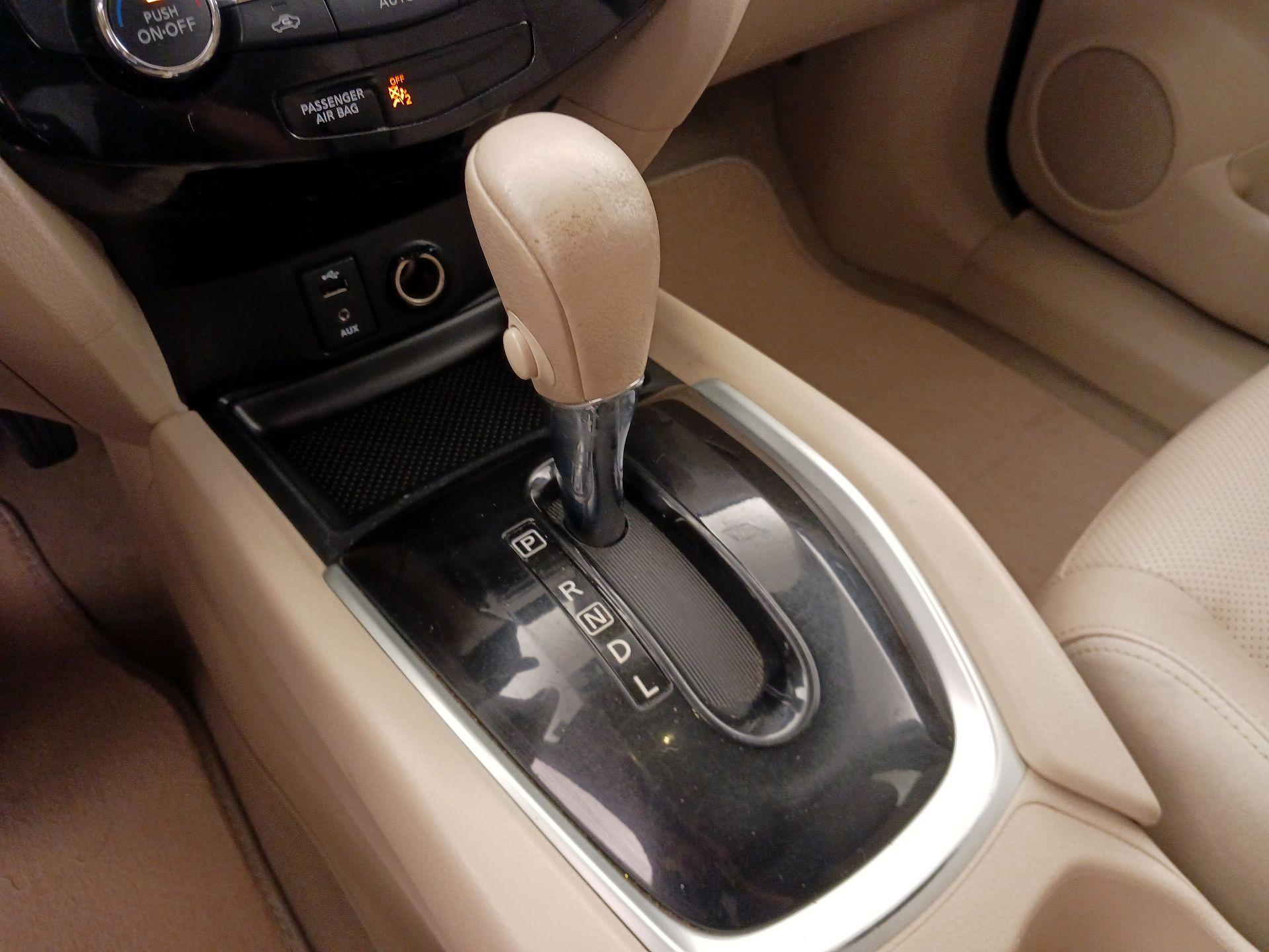 Thumbnail: 2014 Nissan Rogue - 18