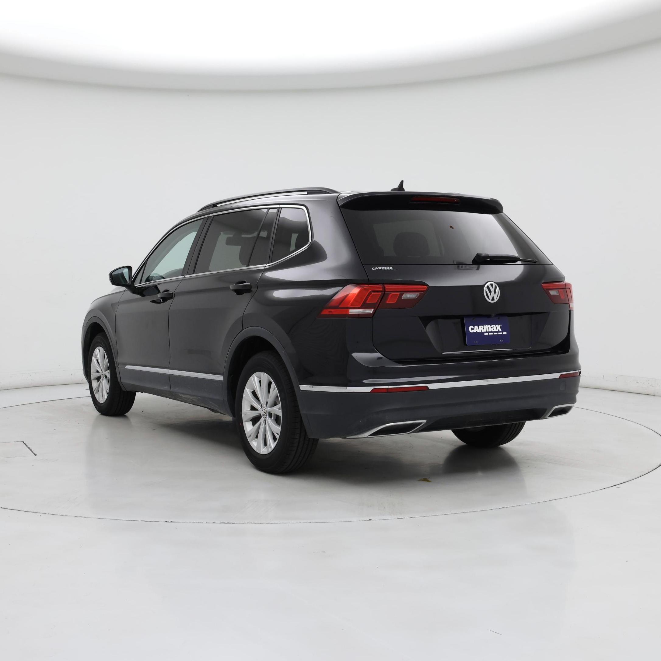 Thumbnail: 2018 Volkswagen Tiguan - 2