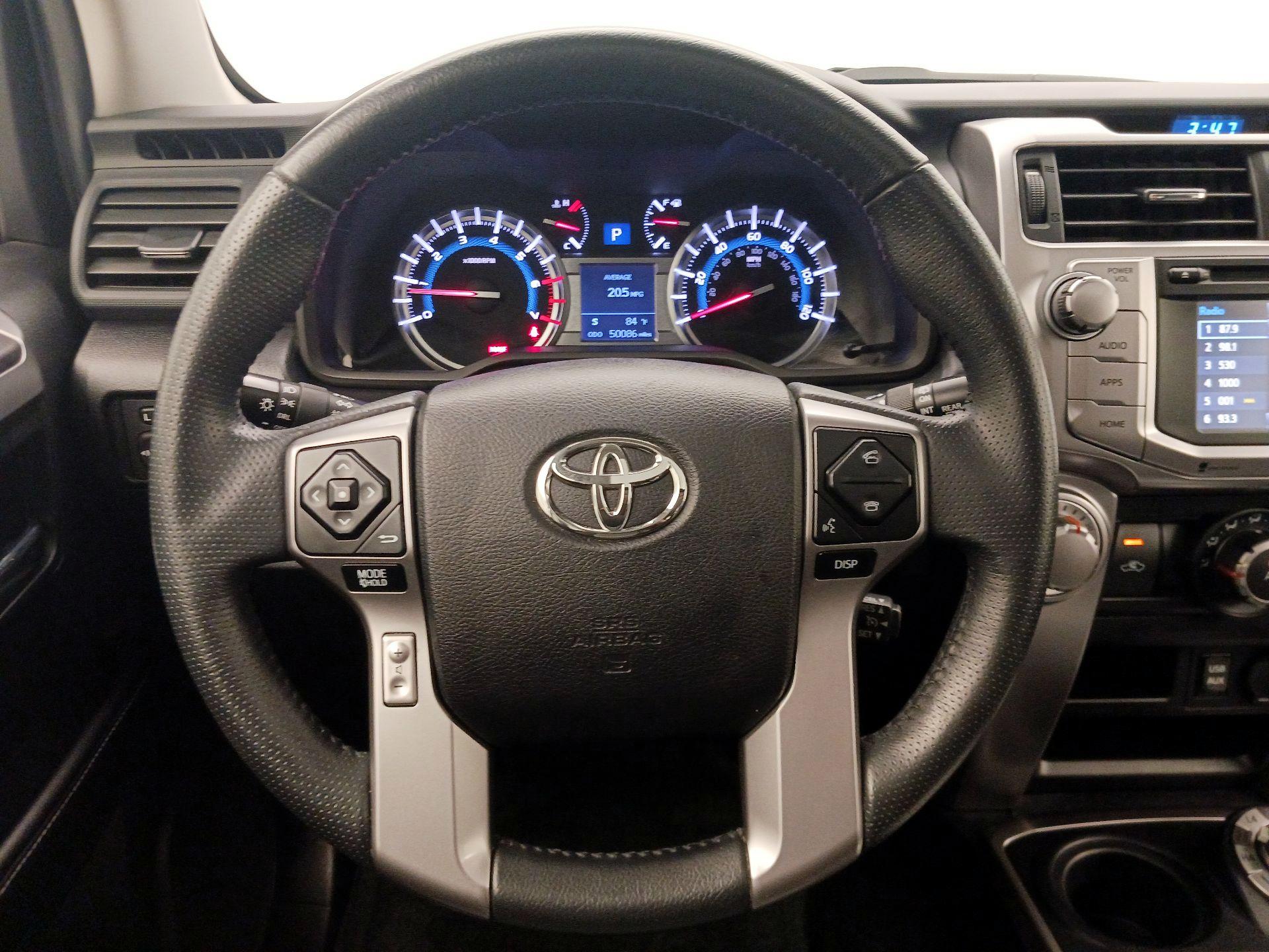 Thumbnail: 2016 Toyota 4Runner - 10