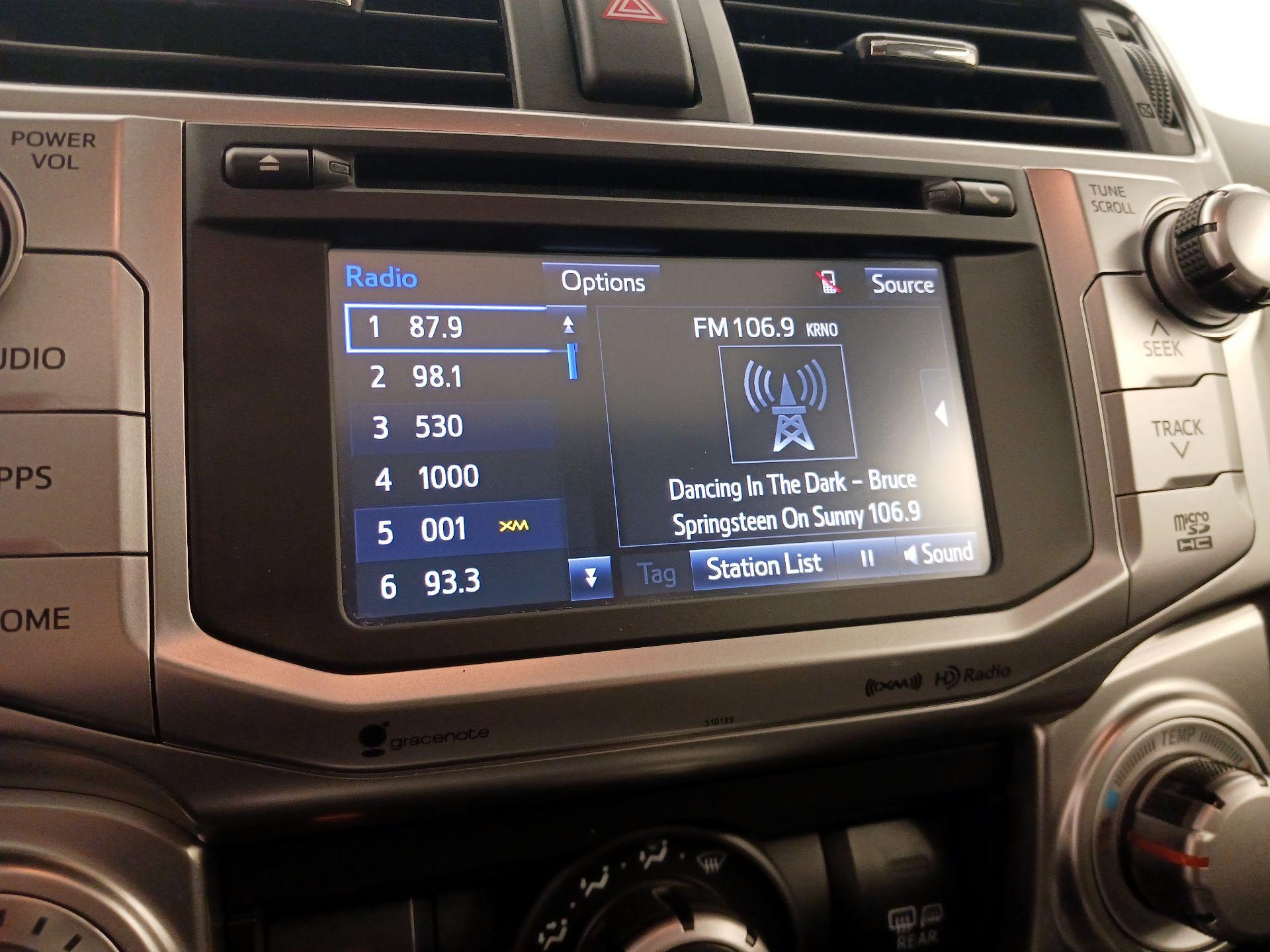 Thumbnail: 2016 Toyota 4Runner - 15