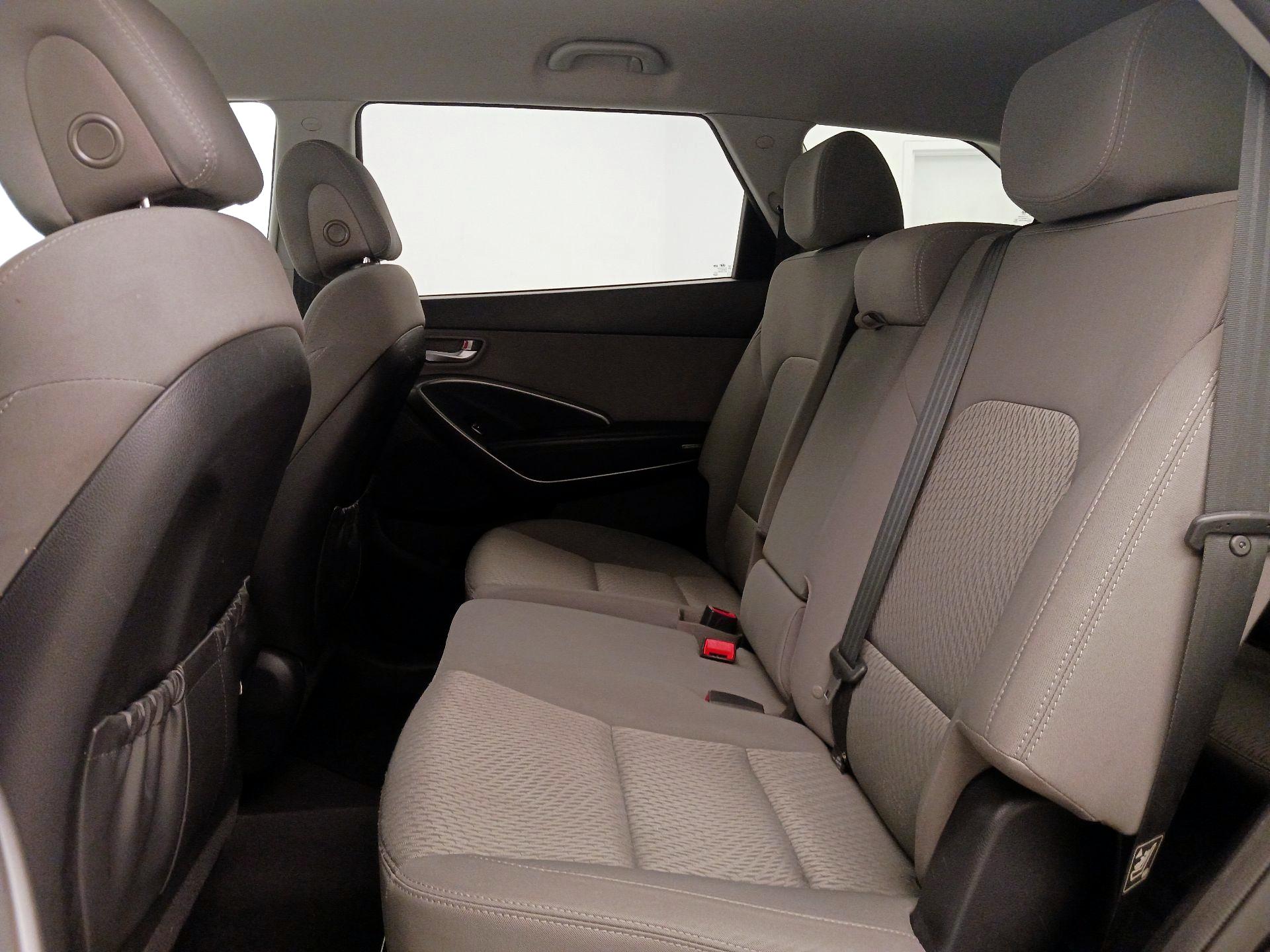 Thumbnail: 2017 Hyundai Santa Fe - 19