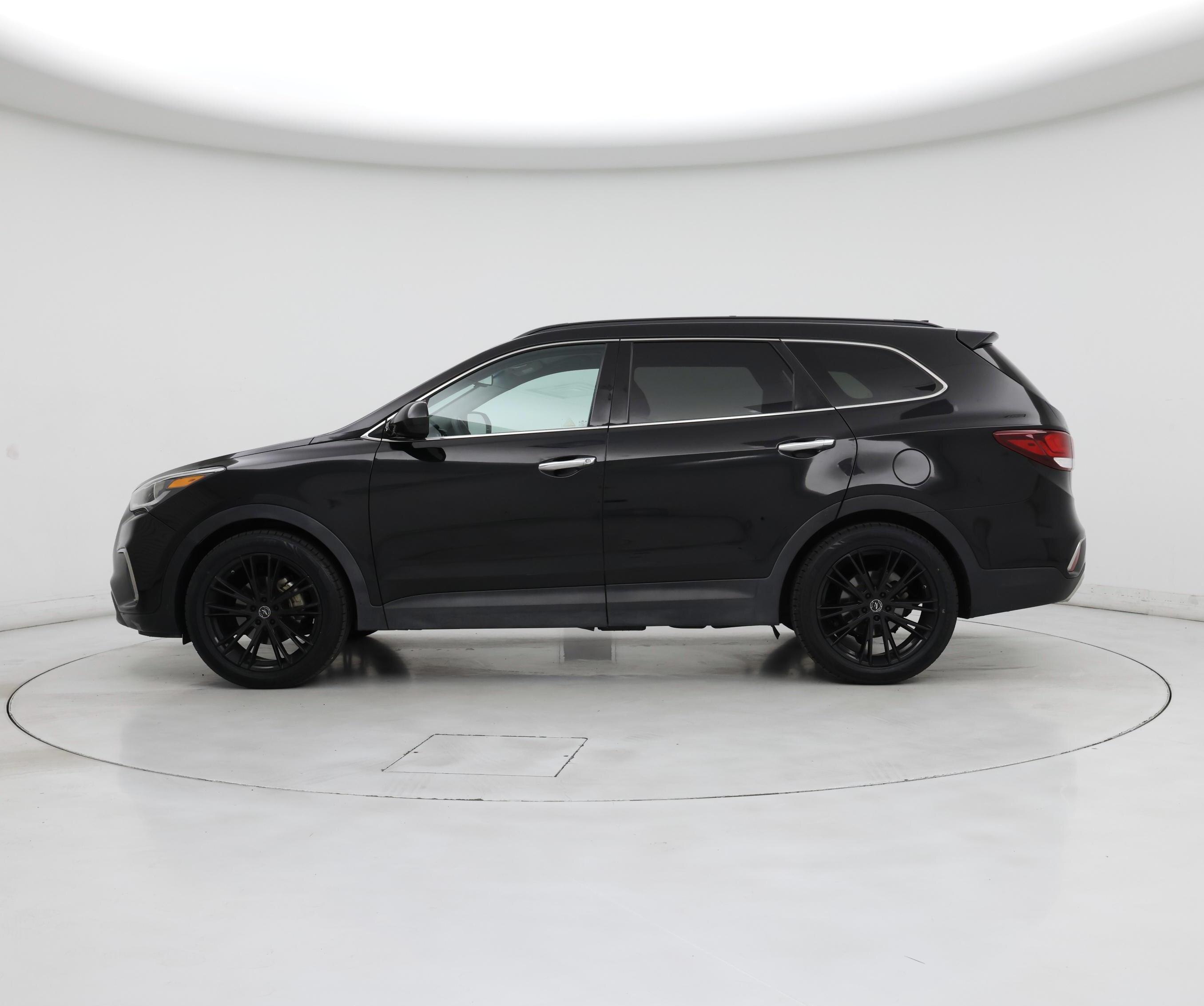 Thumbnail: 2017 Hyundai Santa Fe - 3