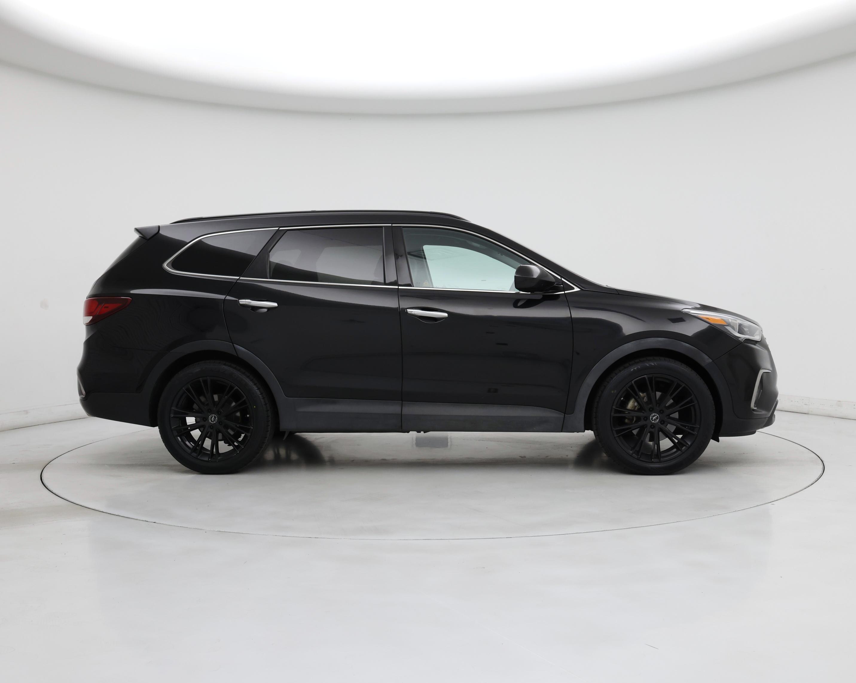 Thumbnail: 2017 Hyundai Santa Fe - 7