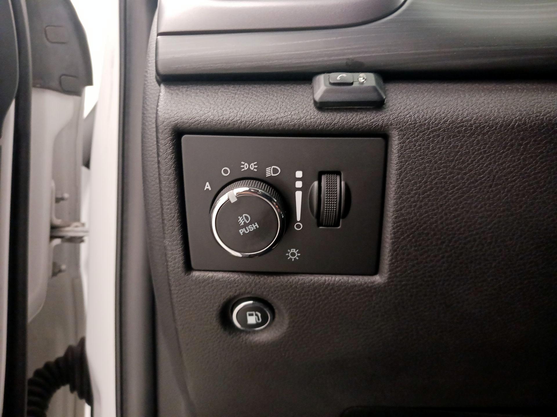 Thumbnail: 2019 Jeep Grand Cherokee - 13