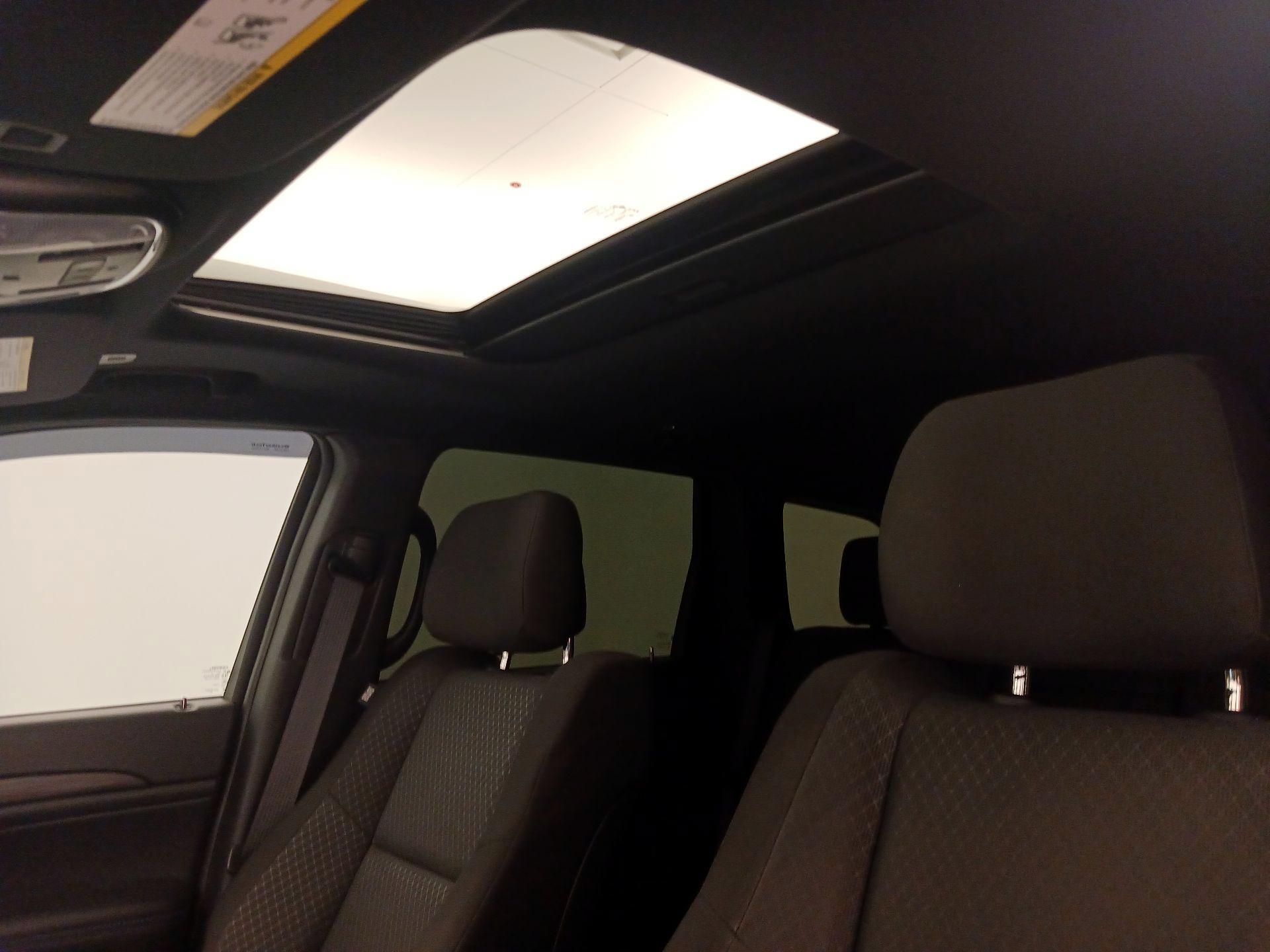 Thumbnail: 2019 Jeep Grand Cherokee - 20