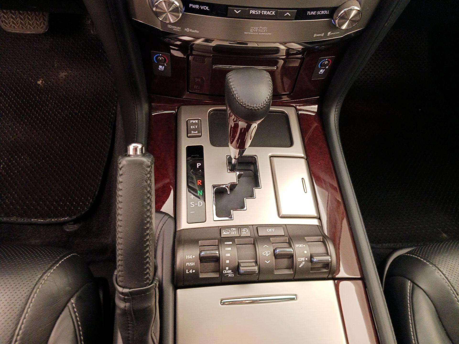 Thumbnail: 2014 Lexus LX - 18
