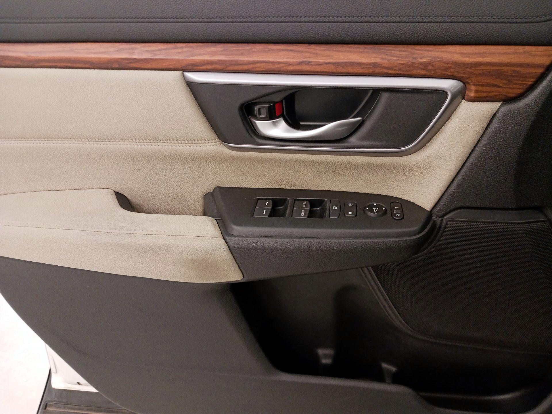 Thumbnail: 2017 Honda CR-V - 12