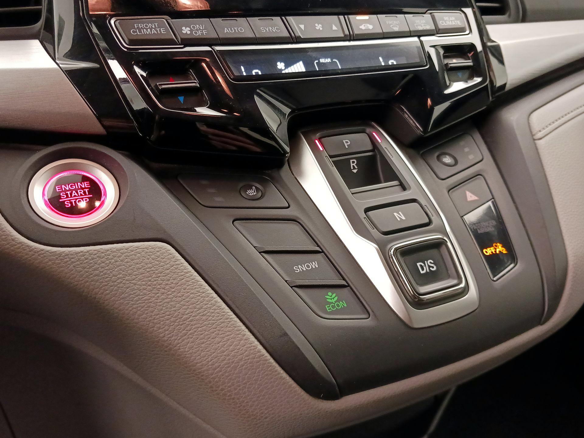 Thumbnail: 2019 Honda Odyssey - 17
