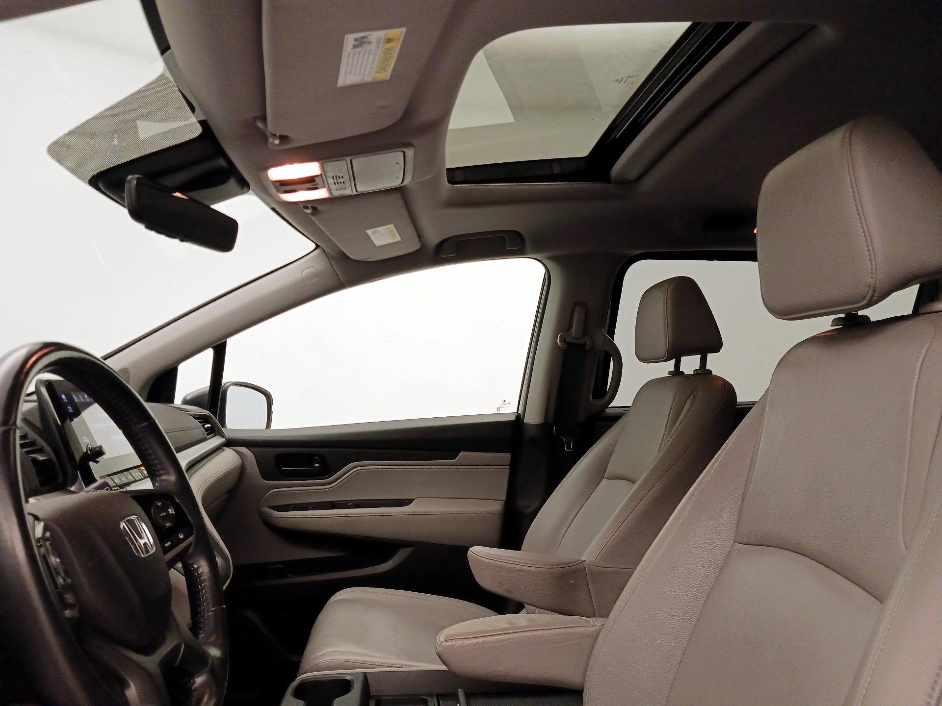 Thumbnail: 2019 Honda Odyssey - 18