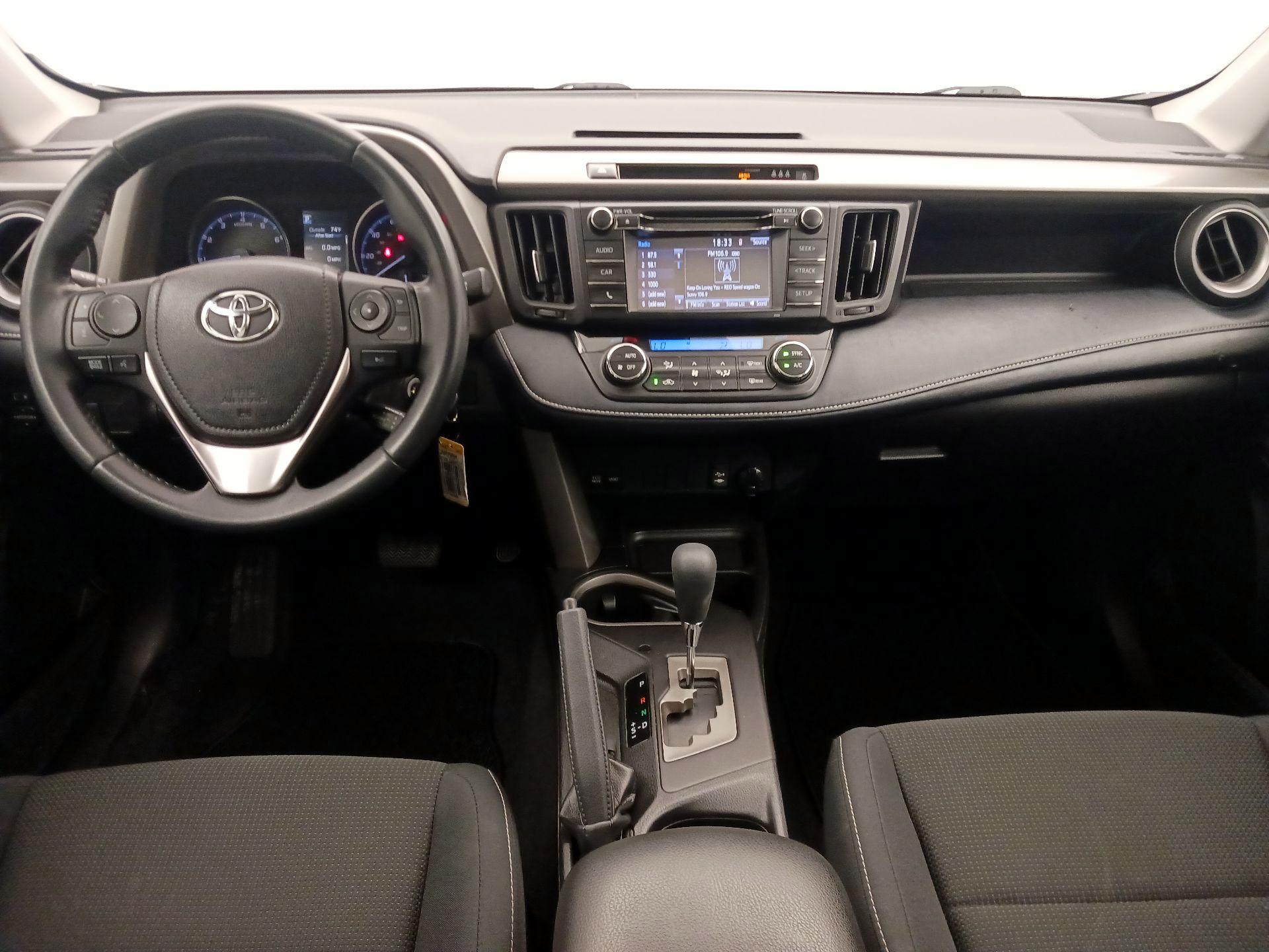 Thumbnail: 2018 Toyota RAV4 - 9