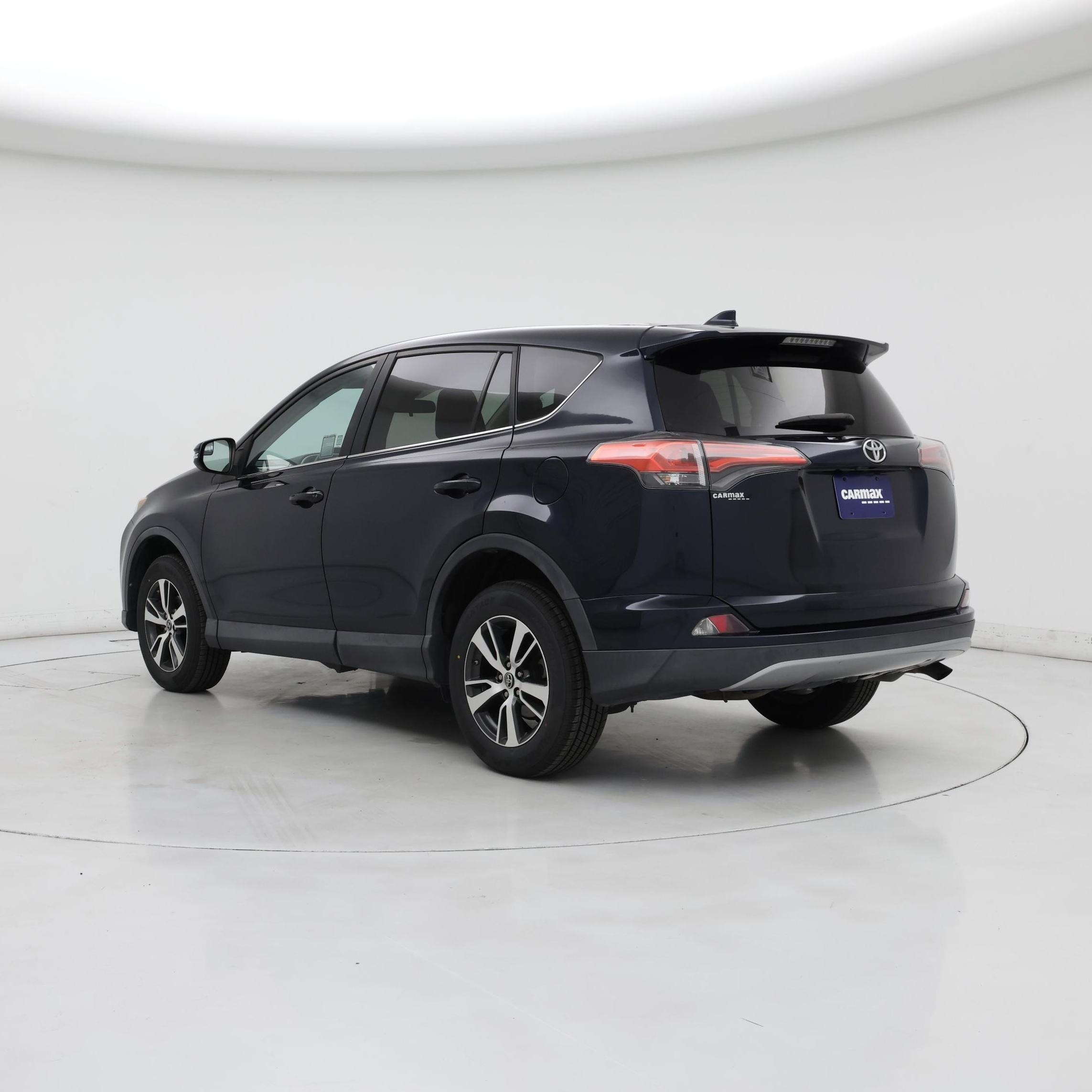 Thumbnail: 2018 Toyota RAV4 - 2