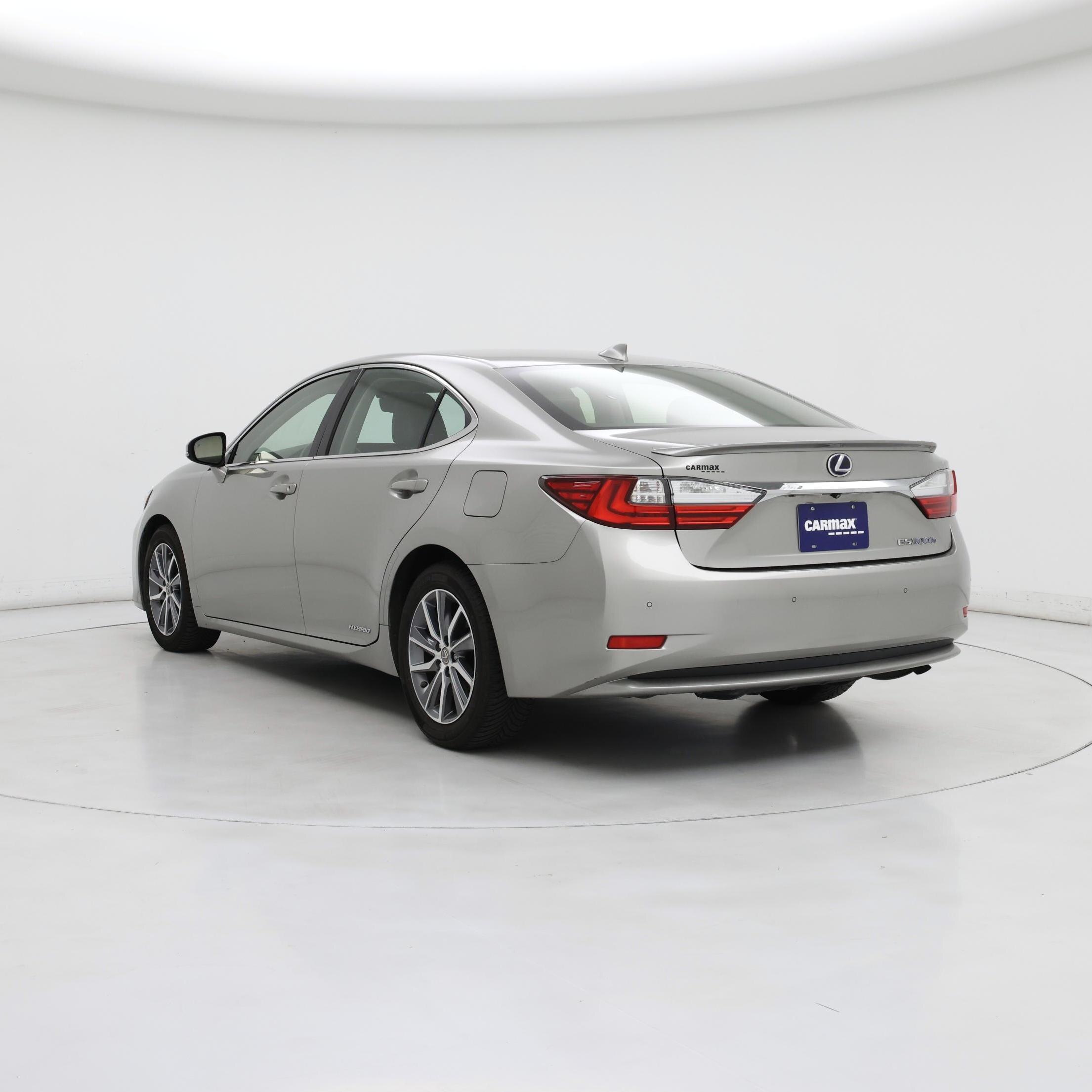 Thumbnail: 2016 Lexus ES - 2