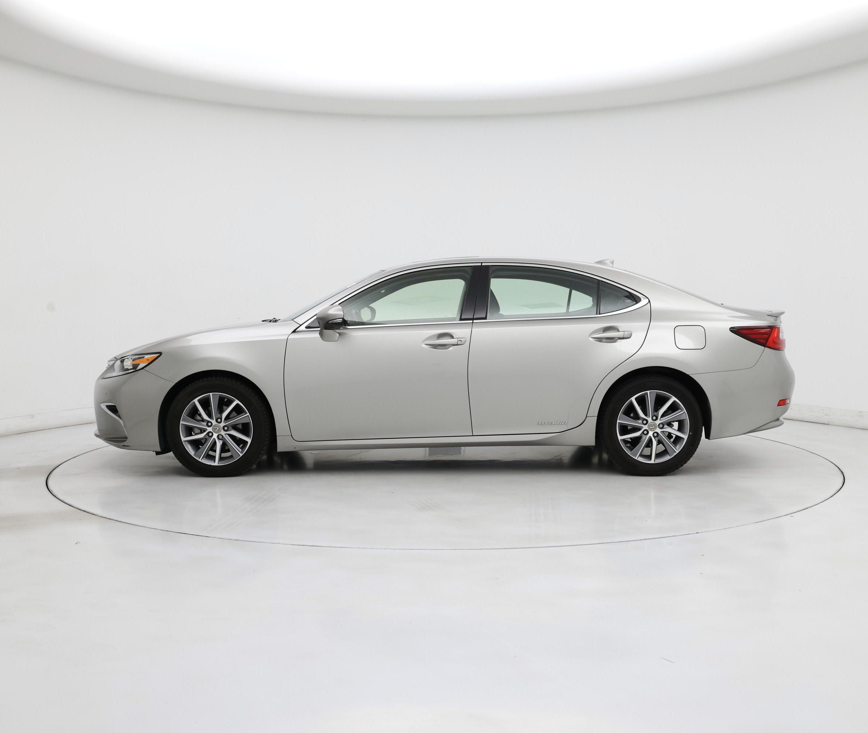 Thumbnail: 2016 Lexus ES - 3