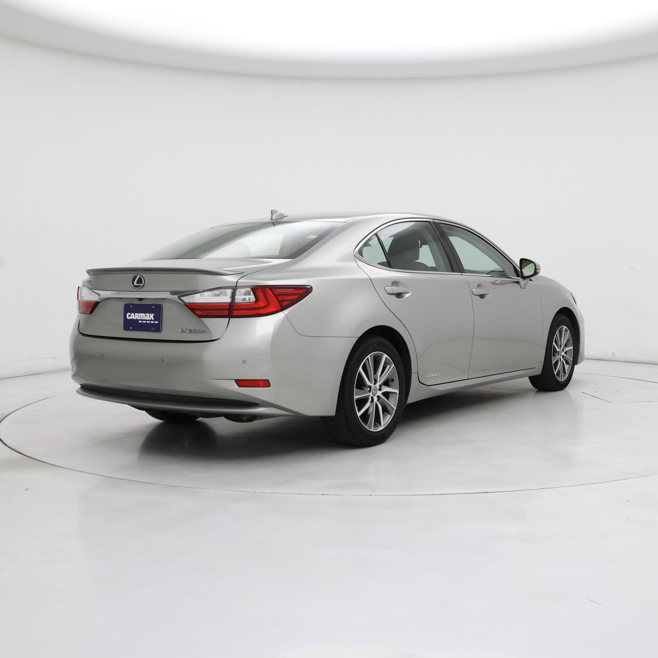 Thumbnail: 2016 Lexus ES - 8